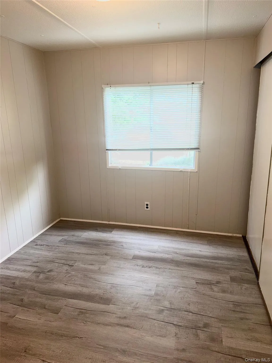 6 Oahu Lane, Plattekill, NY, 2 Bedrooms Bedrooms, 5 Rooms Rooms,1 BathroomBathrooms,Residential,For Rent,Oahu,0,1048152 6 Oahu Lane, Plattekill, NY, 2 Bedrooms Bedrooms, 5 Rooms Rooms,1 BathroomBathrooms,Residential,For Rent,Oahu,0,1048152