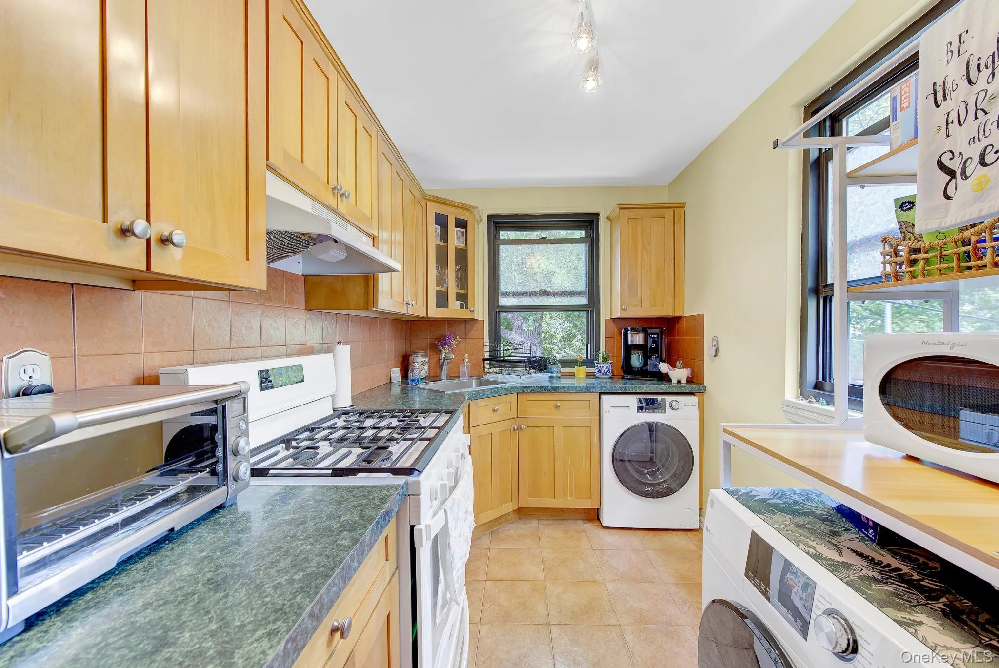 245-14 61st Avenue, New York, NY, 2 Bedrooms Bedrooms, 5 Rooms Rooms,1 BathroomBathrooms,Residential,For Rent,61st,0,1048154 245-14 61st Avenue, New York, NY, 2 Bedrooms Bedrooms, 5 Rooms Rooms,1 BathroomBathrooms,Residential,For Rent,61st,0,1048154