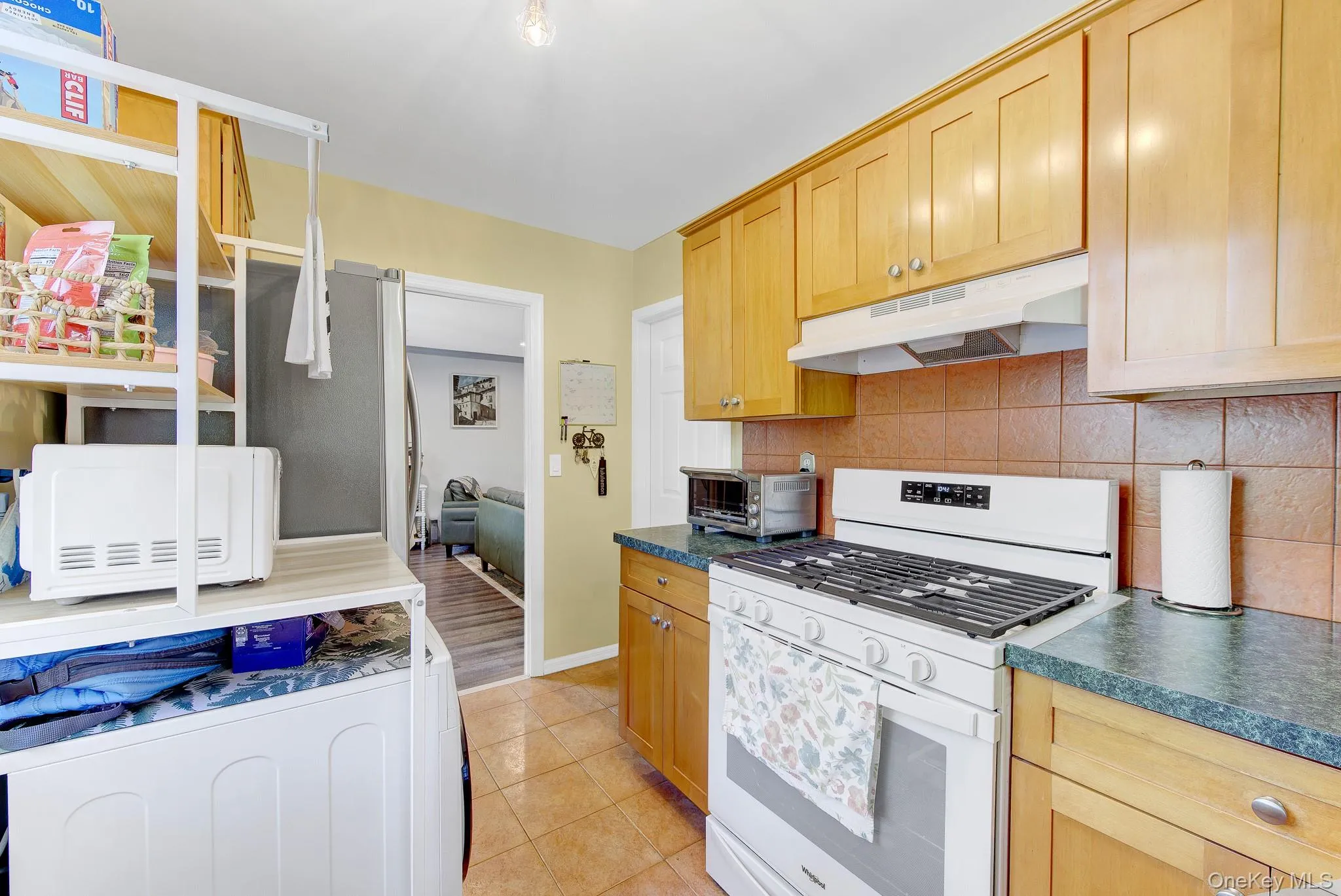 245-14 61st Avenue, New York, NY, 2 Bedrooms Bedrooms, 5 Rooms Rooms,1 BathroomBathrooms,Residential,For Rent,61st,0,1048154 245-14 61st Avenue, New York, NY, 2 Bedrooms Bedrooms, 5 Rooms Rooms,1 BathroomBathrooms,Residential,For Rent,61st,0,1048154