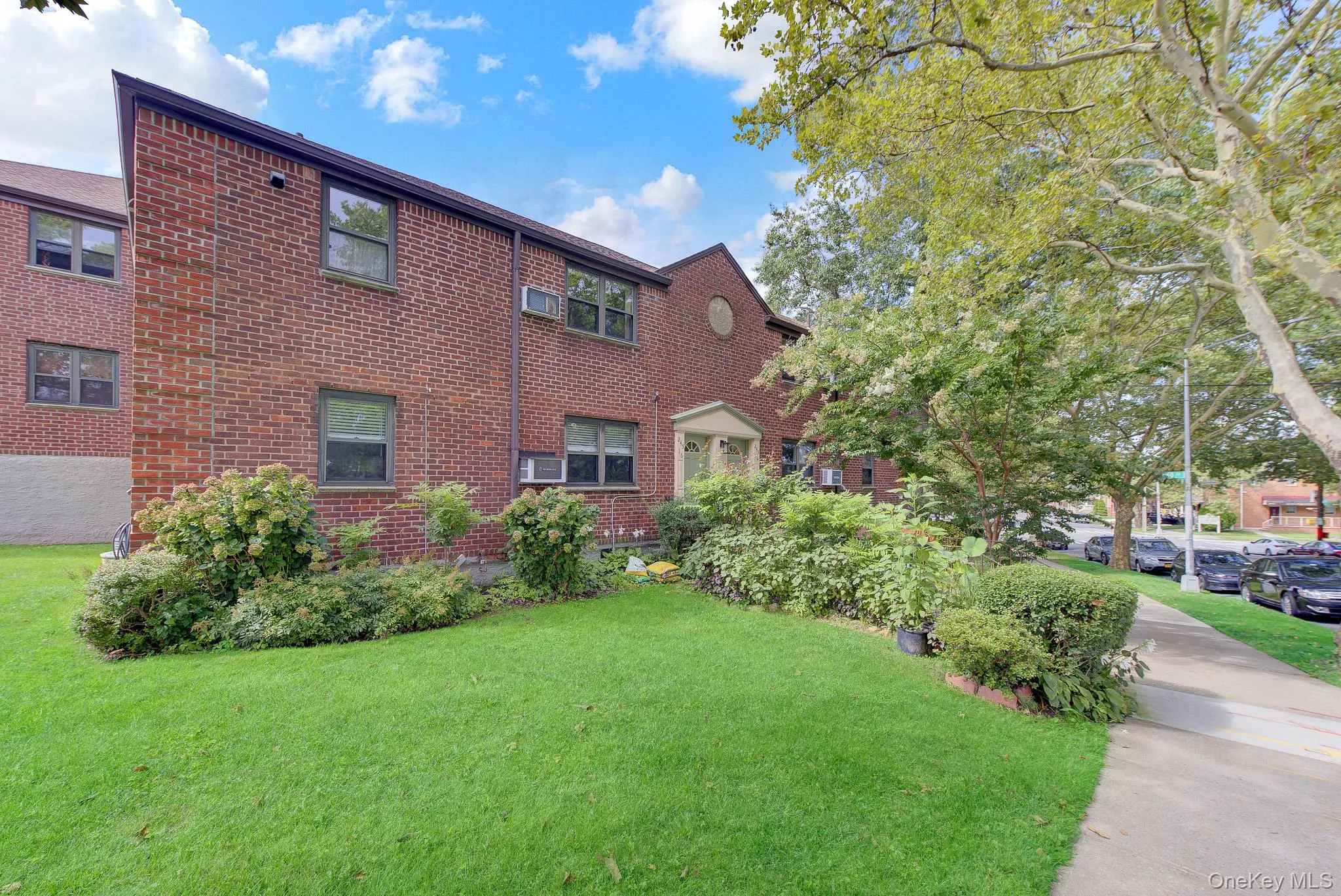 245-14 61st Avenue, New York, NY, 2 Bedrooms Bedrooms, 5 Rooms Rooms,1 BathroomBathrooms,Residential,For Rent,61st,0,1048154 245-14 61st Avenue, New York, NY, 2 Bedrooms Bedrooms, 5 Rooms Rooms,1 BathroomBathrooms,Residential,For Rent,61st,0,1048154