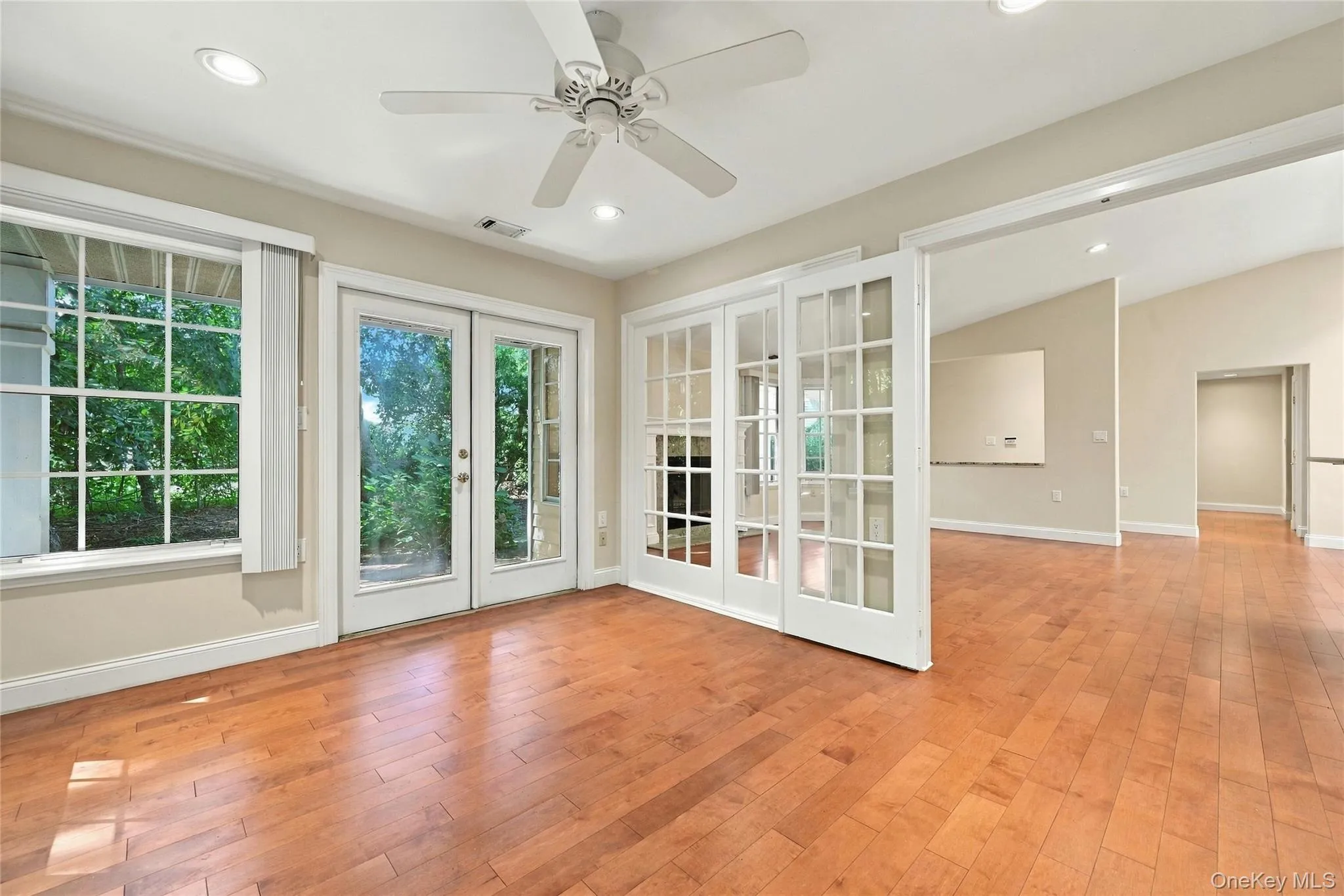 9 Oakdale Court, Brookhaven, NY, 2 Bedrooms Bedrooms, 6 Rooms Rooms,2 BathroomsBathrooms,Residential,For Rent,Oakdale,0,1048158 9 Oakdale Court, Brookhaven, NY, 2 Bedrooms Bedrooms, 6 Rooms Rooms,2 BathroomsBathrooms,Residential,For Rent,Oakdale,0,1048158