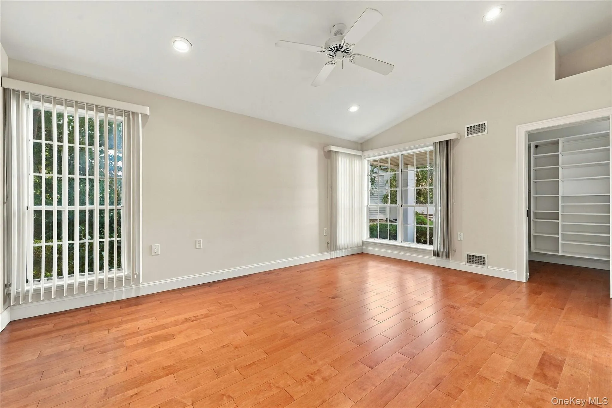 9 Oakdale Court, Brookhaven, NY, 2 Bedrooms Bedrooms, 6 Rooms Rooms,2 BathroomsBathrooms,Residential,For Rent,Oakdale,0,1048158 9 Oakdale Court, Brookhaven, NY, 2 Bedrooms Bedrooms, 6 Rooms Rooms,2 BathroomsBathrooms,Residential,For Rent,Oakdale,0,1048158