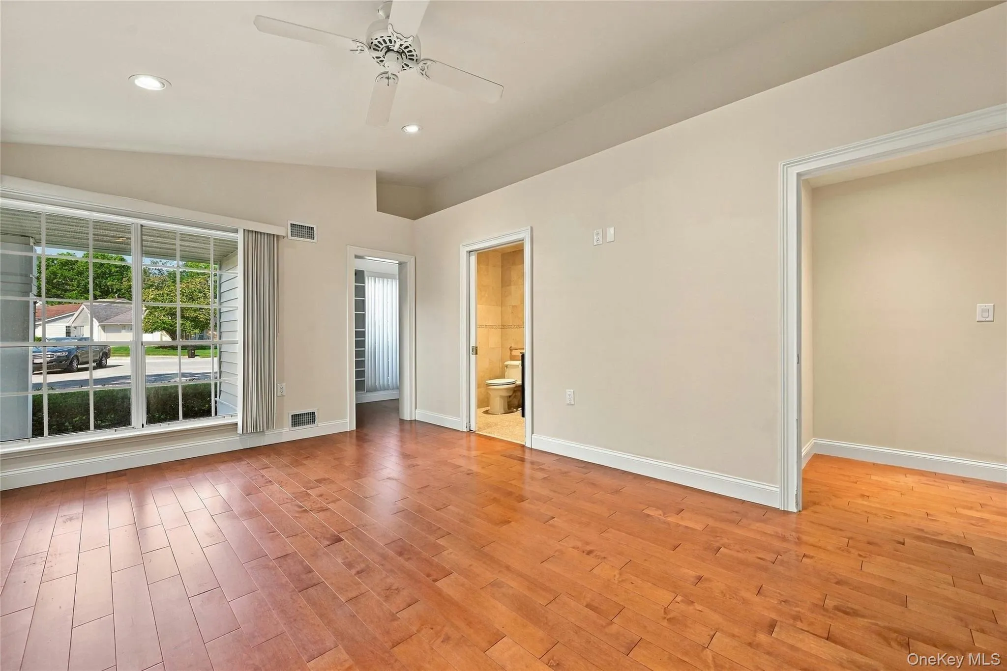 9 Oakdale Court, Brookhaven, NY, 2 Bedrooms Bedrooms, 6 Rooms Rooms,2 BathroomsBathrooms,Residential,For Rent,Oakdale,0,1048158 9 Oakdale Court, Brookhaven, NY, 2 Bedrooms Bedrooms, 6 Rooms Rooms,2 BathroomsBathrooms,Residential,For Rent,Oakdale,0,1048158