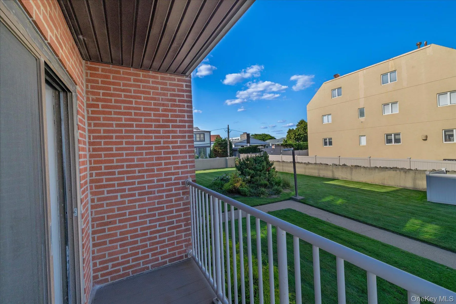 475 W Broadway, Long Beach, NY, 1 Room Rooms,1 BathroomBathrooms,Residential Lease,For Rent,W Broadway,0,1048167 475 W Broadway, Long Beach, NY, 1 Room Rooms,1 BathroomBathrooms,Residential Lease,For Rent,W Broadway,0,1048167