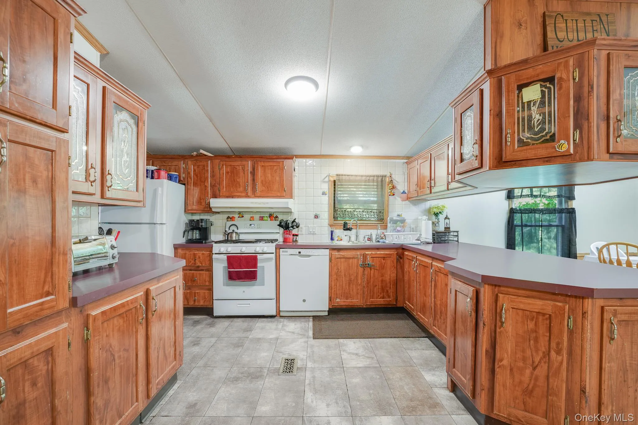 57 Forest Drive, Hyde Park, NY, 3 Bedrooms Bedrooms, 9 Rooms Rooms,2 BathroomsBathrooms,Residential,For Rent,Forest,0,1048169 57 Forest Drive, Hyde Park, NY, 3 Bedrooms Bedrooms, 9 Rooms Rooms,2 BathroomsBathrooms,Residential,For Rent,Forest,0,1048169