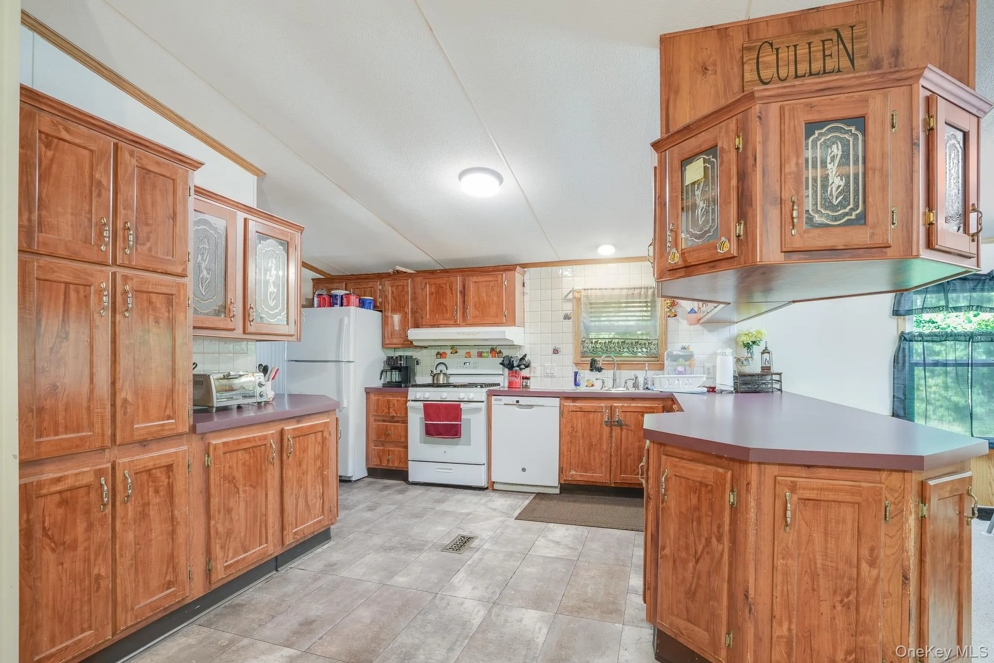 57 Forest Drive, Hyde Park, NY, 3 Bedrooms Bedrooms, 9 Rooms Rooms,2 BathroomsBathrooms,Residential,For Rent,Forest,0,1048169 57 Forest Drive, Hyde Park, NY, 3 Bedrooms Bedrooms, 9 Rooms Rooms,2 BathroomsBathrooms,Residential,For Rent,Forest,0,1048169