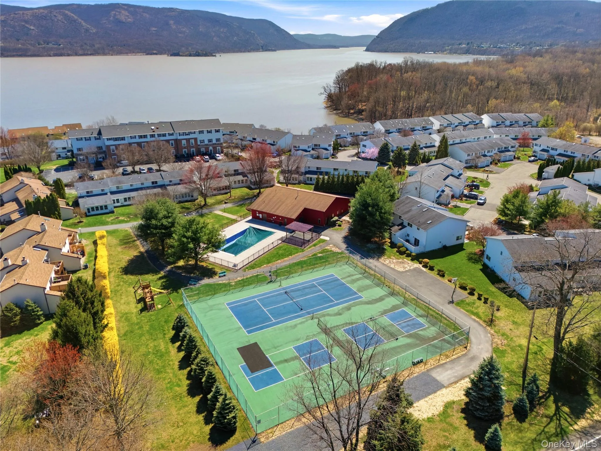 272 Tamerisk Lane, New Windsor, NY, 3 Bedrooms Bedrooms, 6 Rooms Rooms,2 BathroomsBathrooms,Residential,For Rent,Tamerisk,0,1048171 272 Tamerisk Lane, New Windsor, NY, 3 Bedrooms Bedrooms, 6 Rooms Rooms,2 BathroomsBathrooms,Residential,For Rent,Tamerisk,0,1048171