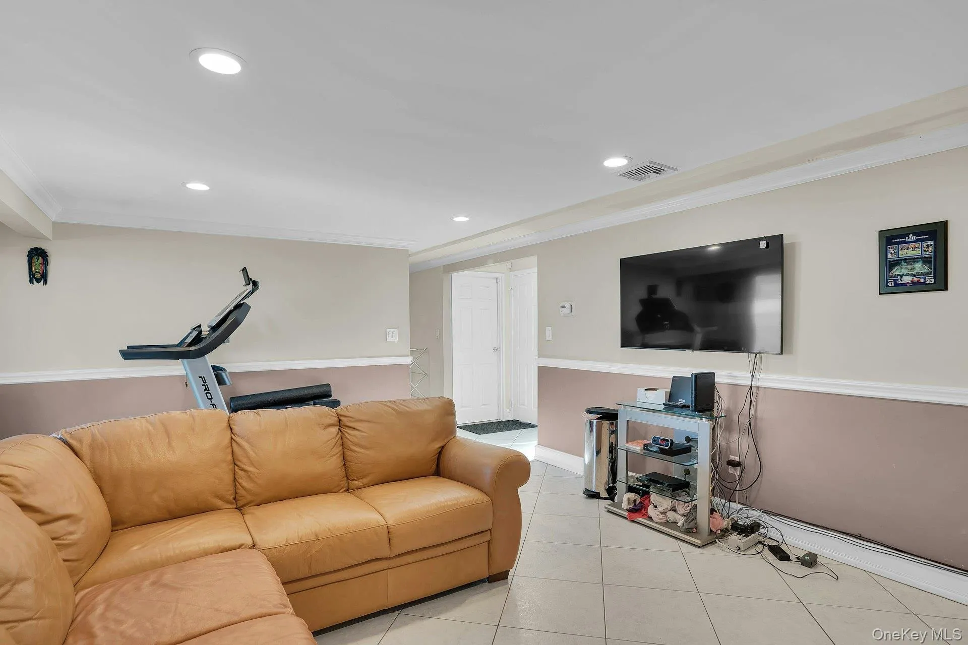 25 Heather Crescent, Smithtown, NY, 4 Bedrooms Bedrooms, 8 Rooms Rooms,2 BathroomsBathrooms,Residential,For Rent,Heather,0,1048174 25 Heather Crescent, Smithtown, NY, 4 Bedrooms Bedrooms, 8 Rooms Rooms,2 BathroomsBathrooms,Residential,For Rent,Heather,0,1048174