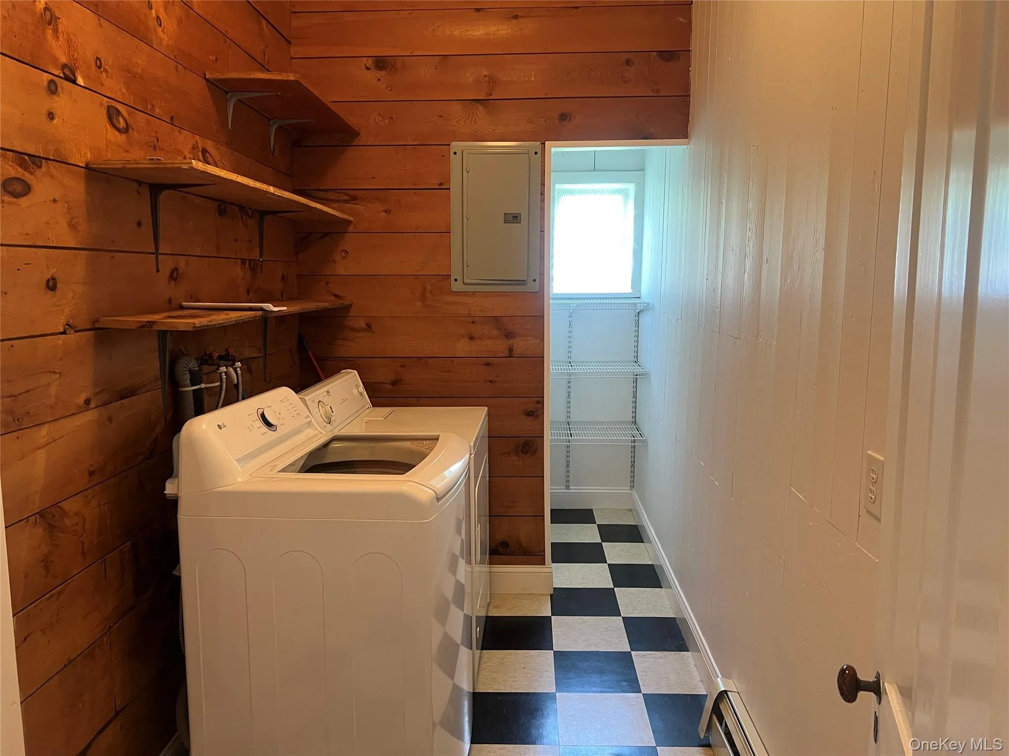 7 Parkway, Goshen, NY, 2 Bedroom Bedrooms, 5 Room Rooms,1 BathroomBathrooms,Residential Lease,For Rent,Parkway,0,1048179 7 Parkway, Goshen, NY, 2 Bedroom Bedrooms, 5 Room Rooms,1 BathroomBathrooms,Residential Lease,For Rent,Parkway,0,1048179