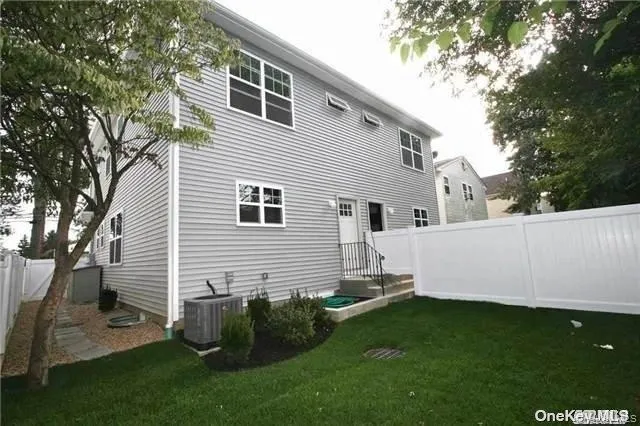 9 Mohegan Avenue, North Hempstead, NY, 3 Bedrooms Bedrooms, 6 Rooms Rooms,2 BathroomsBathrooms,Residential Lease,For Rent,Mohegan,0,1048195 9 Mohegan Avenue, North Hempstead, NY, 3 Bedrooms Bedrooms, 6 Rooms Rooms,2 BathroomsBathrooms,Residential Lease,For Rent,Mohegan,0,1048195