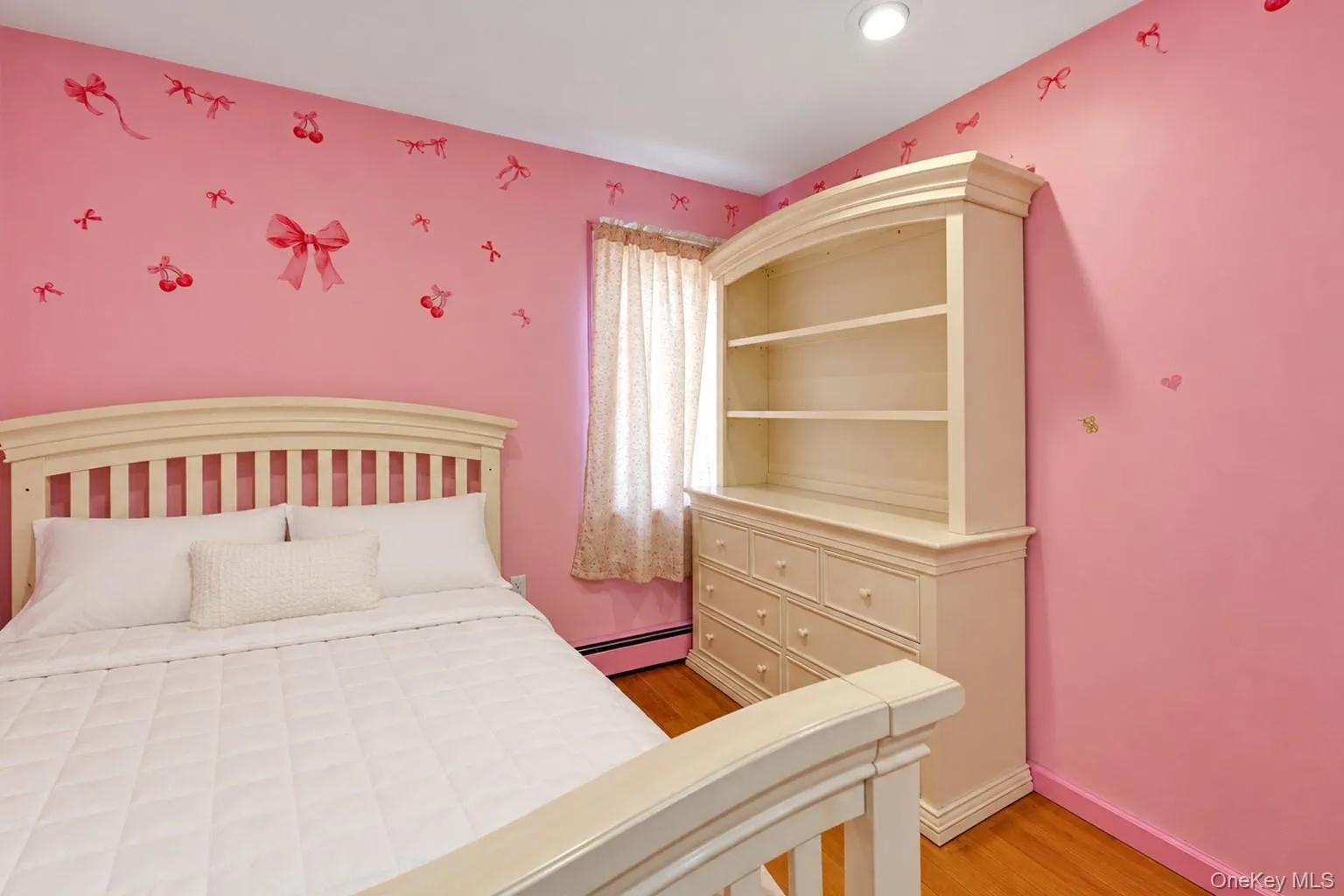 26 Michel Avenue, Oyster Bay, NY, 4 Bedrooms Bedrooms, 8 Rooms Rooms,2 BathroomsBathrooms,Residential,For Rent,Michel,0,1048199 26 Michel Avenue, Oyster Bay, NY, 4 Bedrooms Bedrooms, 8 Rooms Rooms,2 BathroomsBathrooms,Residential,For Rent,Michel,0,1048199