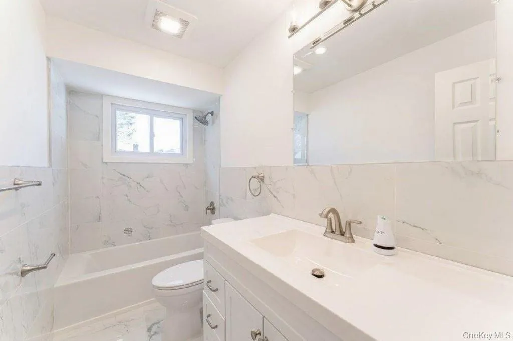 1839 Front Street, Hempstead, NY, 3 Bedrooms Bedrooms, 7 Rooms Rooms,2 BathroomsBathrooms,Residential,For Rent,Front,0,1048203 1839 Front Street, Hempstead, NY, 3 Bedrooms Bedrooms, 7 Rooms Rooms,2 BathroomsBathrooms,Residential,For Rent,Front,0,1048203