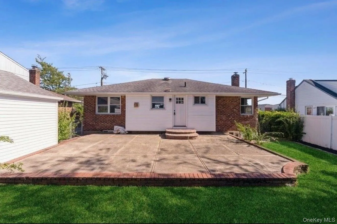 1839 Front Street, Hempstead, NY, 3 Bedrooms Bedrooms, 7 Rooms Rooms,2 BathroomsBathrooms,Residential,For Rent,Front,0,1048203 1839 Front Street, Hempstead, NY, 3 Bedrooms Bedrooms, 7 Rooms Rooms,2 BathroomsBathrooms,Residential,For Rent,Front,0,1048203