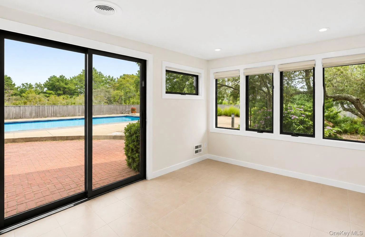 49 Gilberts Path, East Hampton, New York 11930