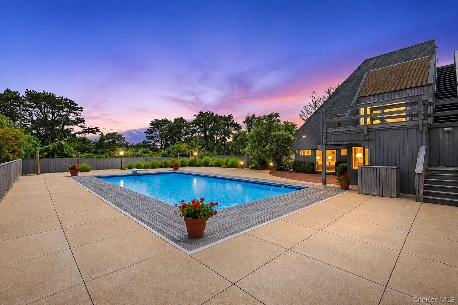 49 Gilberts Path, East Hampton, New York 11930