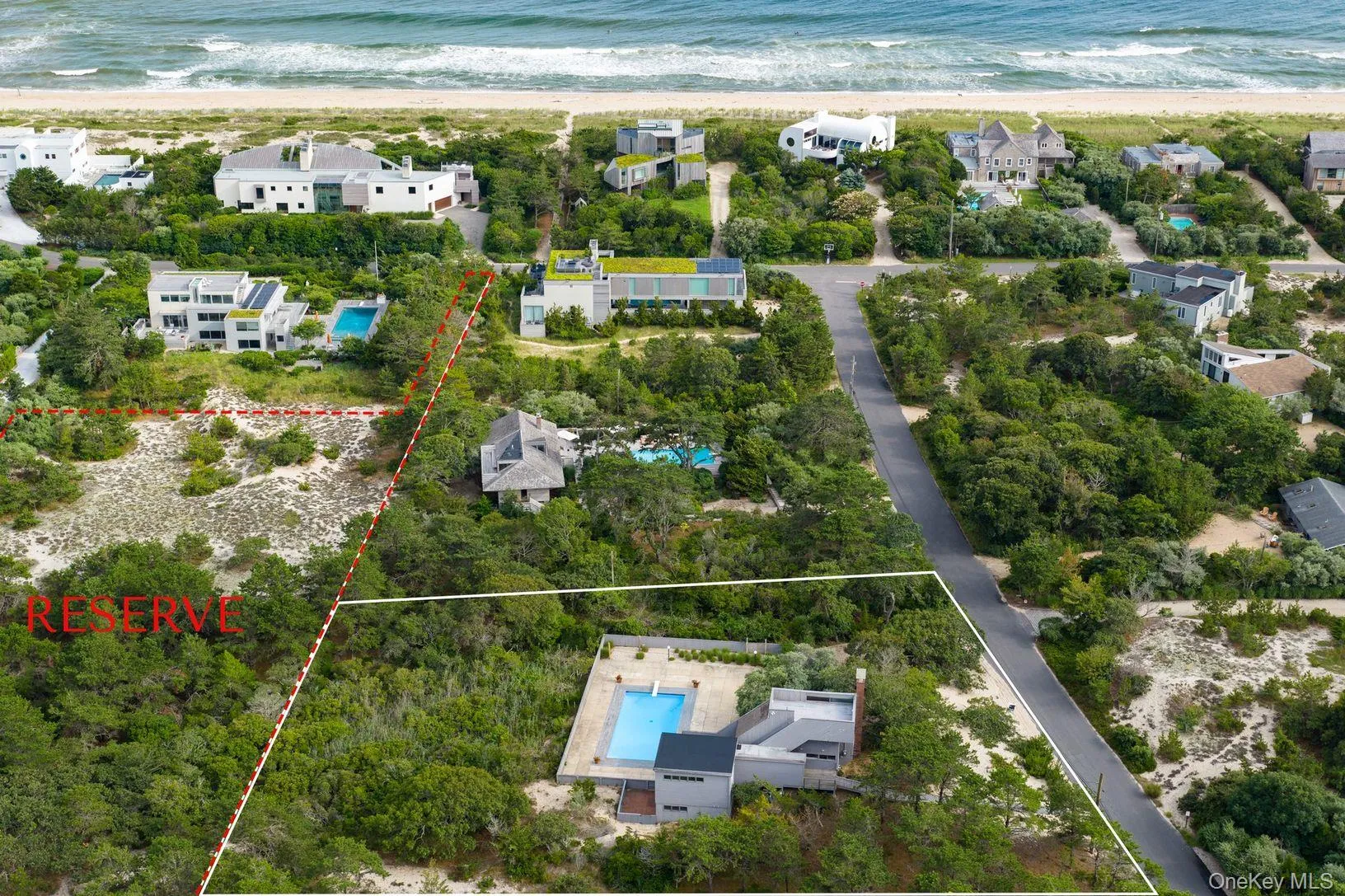 49 Gilberts Path, East Hampton, New York 11930