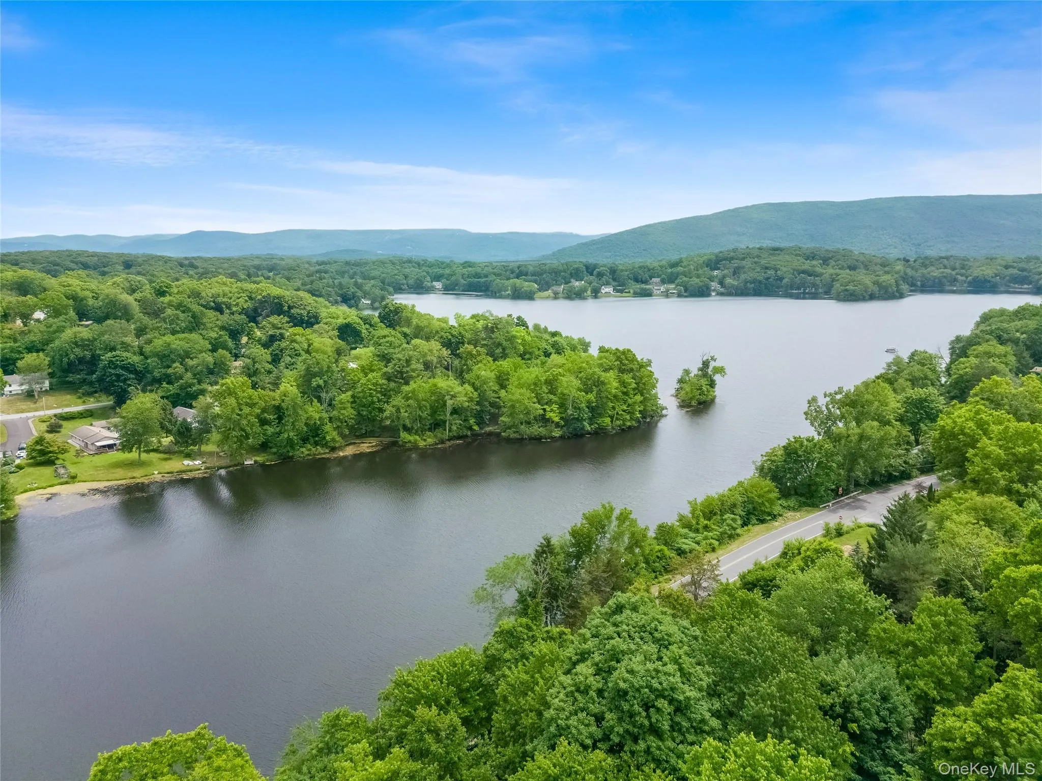 18 Valley Drive, New Windsor, NY, 3 Bedrooms Bedrooms, 9 Rooms Rooms,1 BathroomBathrooms,Residential,For Rent,Valley,0,1048208 18 Valley Drive, New Windsor, NY, 3 Bedrooms Bedrooms, 9 Rooms Rooms,1 BathroomBathrooms,Residential,For Rent,Valley,0,1048208
