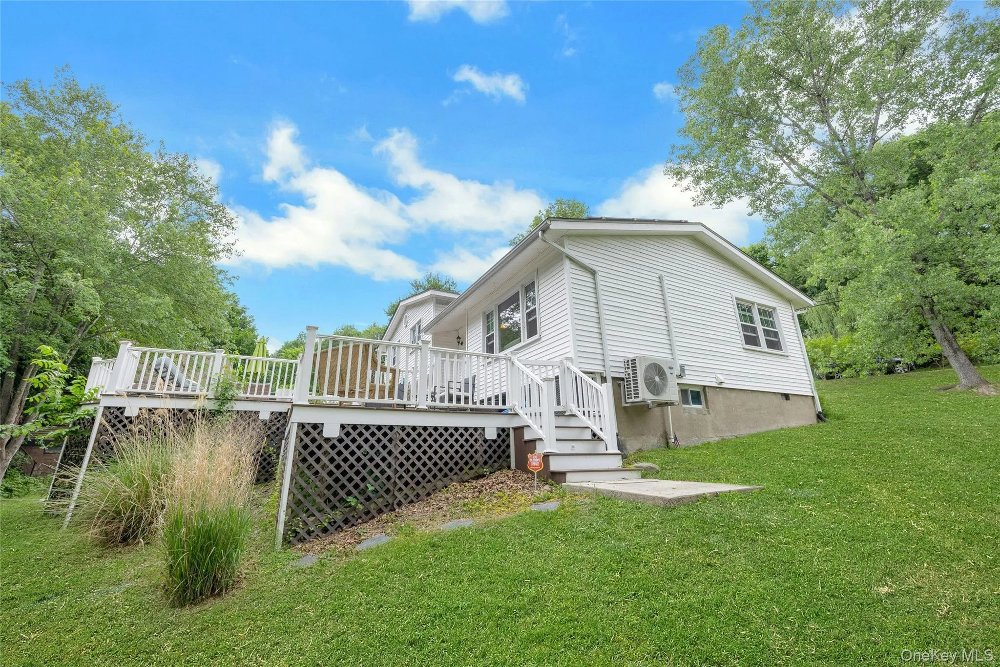 18 Valley Drive, New Windsor, NY, 3 Bedrooms Bedrooms, 9 Rooms Rooms,1 BathroomBathrooms,Residential,For Rent,Valley,0,1048208 18 Valley Drive, New Windsor, NY, 3 Bedrooms Bedrooms, 9 Rooms Rooms,1 BathroomBathrooms,Residential,For Rent,Valley,0,1048208