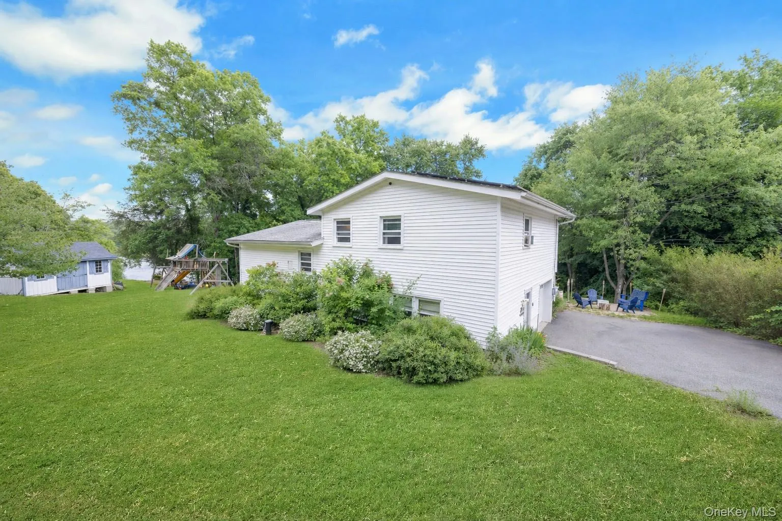 18 Valley Drive, New Windsor, NY, 3 Bedrooms Bedrooms, 9 Rooms Rooms,1 BathroomBathrooms,Residential,For Rent,Valley,0,1048208 18 Valley Drive, New Windsor, NY, 3 Bedrooms Bedrooms, 9 Rooms Rooms,1 BathroomBathrooms,Residential,For Rent,Valley,0,1048208