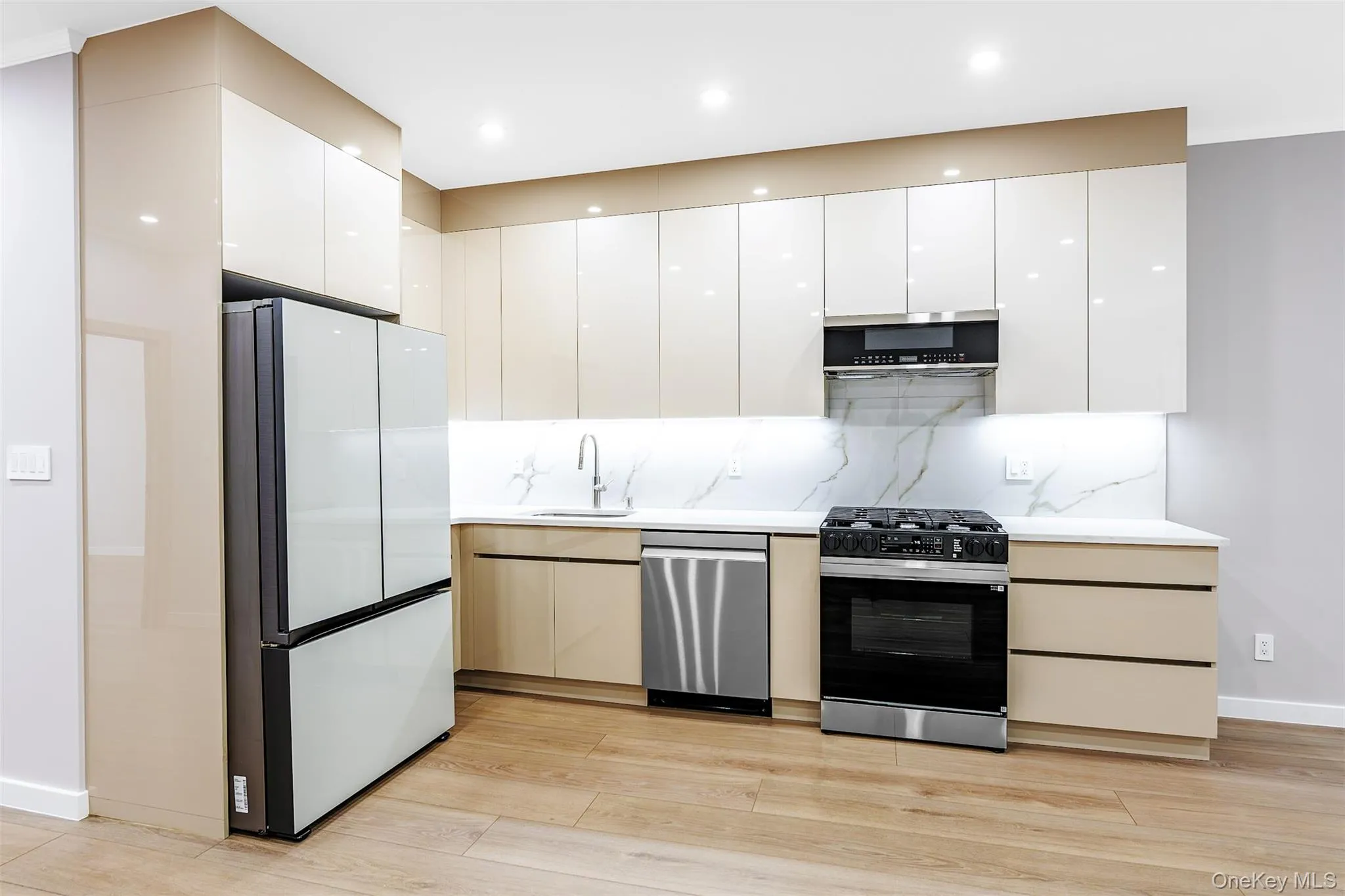 2636 7th Street, New York, NY, 3 Bedrooms Bedrooms, 7 Rooms Rooms,2 BathroomsBathrooms,Residential,For Rent,7th,0,1048213 2636 7th Street, New York, NY, 3 Bedrooms Bedrooms, 7 Rooms Rooms,2 BathroomsBathrooms,Residential,For Rent,7th,0,1048213