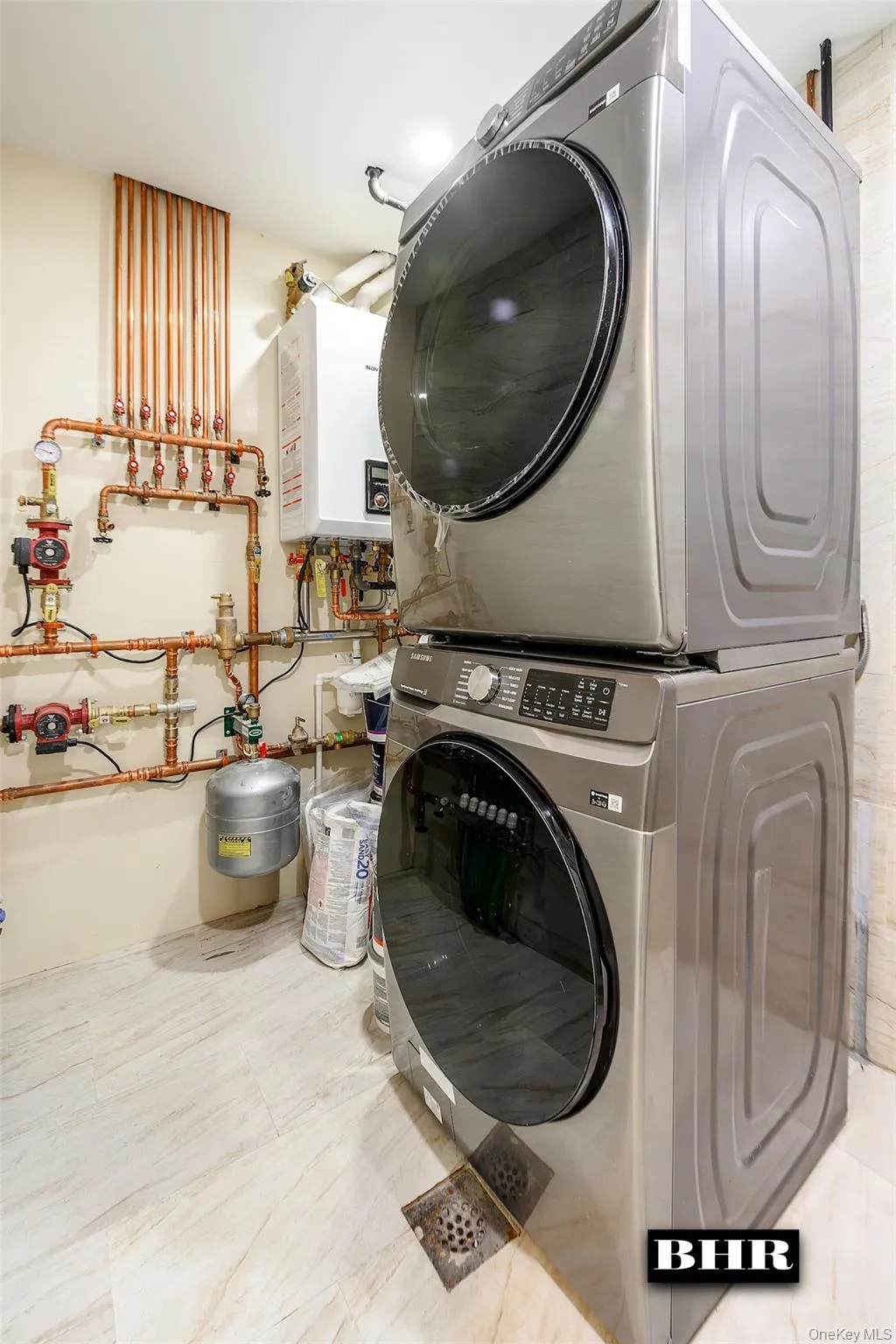 2636 7th Street, New York, NY, 3 Bedrooms Bedrooms, 7 Rooms Rooms,2 BathroomsBathrooms,Residential,For Rent,7th,0,1048213 2636 7th Street, New York, NY, 3 Bedrooms Bedrooms, 7 Rooms Rooms,2 BathroomsBathrooms,Residential,For Rent,7th,0,1048213