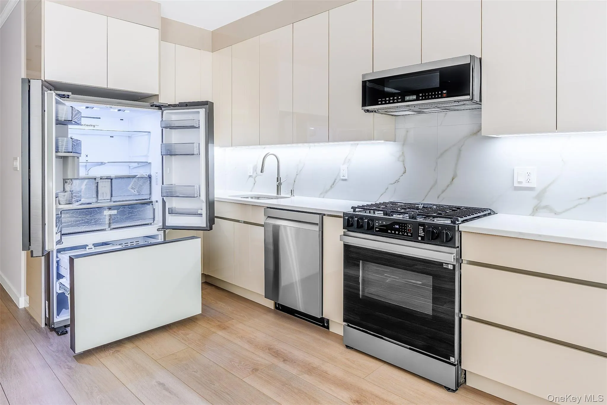2636 7th Street, New York, NY, 3 Bedrooms Bedrooms, 7 Rooms Rooms,2 BathroomsBathrooms,Residential,For Rent,7th,0,1048213 2636 7th Street, New York, NY, 3 Bedrooms Bedrooms, 7 Rooms Rooms,2 BathroomsBathrooms,Residential,For Rent,7th,0,1048213