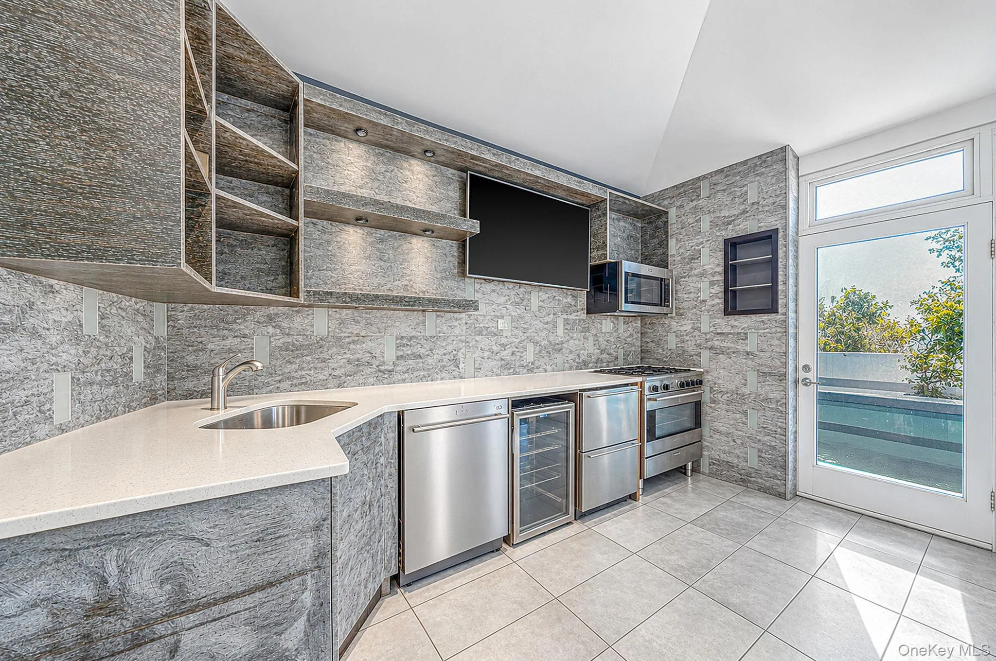 1054 Grand Avenue, Hempstead, NY, 3 Bedrooms Bedrooms, ,2 BathroomsBathrooms,Residential,For Rent,Grand,0,1048216 1054 Grand Avenue, Hempstead, NY, 3 Bedrooms Bedrooms, ,2 BathroomsBathrooms,Residential,For Rent,Grand,0,1048216