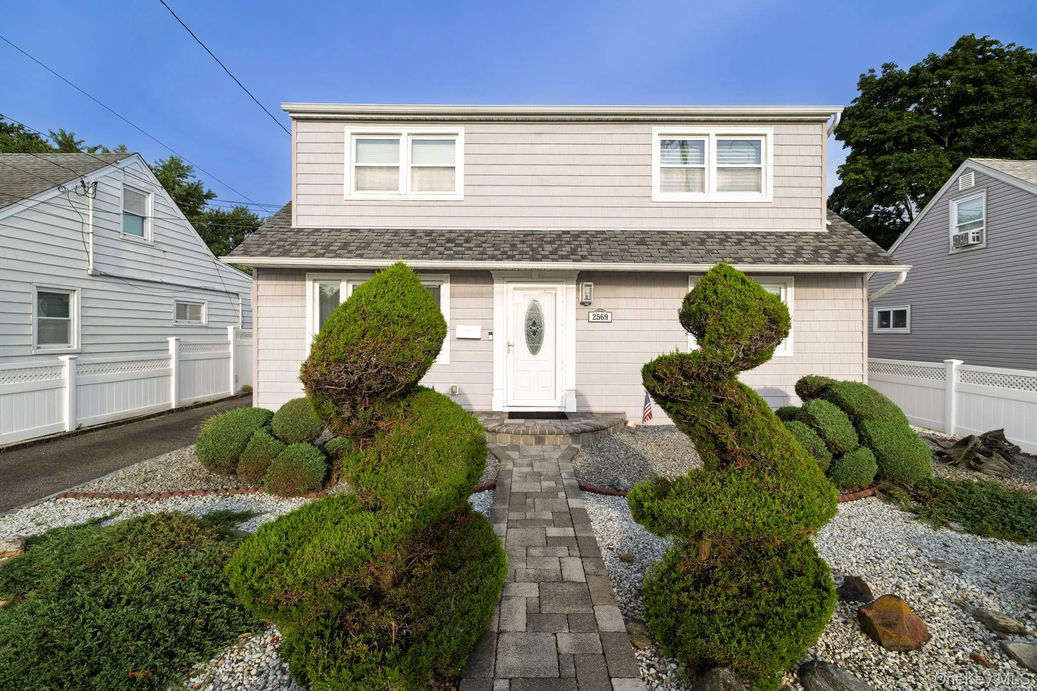 2569 Wantagh Avenue, Hempstead, NY, 3 Bedrooms Bedrooms, 7 Rooms Rooms,2 BathroomsBathrooms,Residential,For Rent,Wantagh,0,1048217 2569 Wantagh Avenue, Hempstead, NY, 3 Bedrooms Bedrooms, 7 Rooms Rooms,2 BathroomsBathrooms,Residential,For Rent,Wantagh,0,1048217