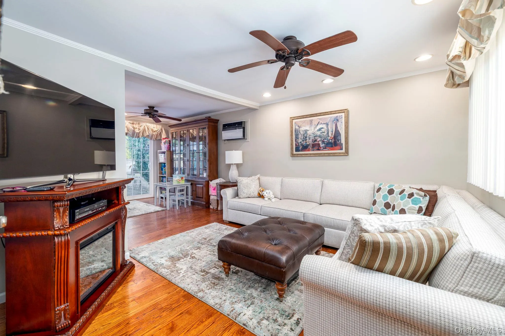 2569 Wantagh Avenue, Hempstead, NY, 3 Bedrooms Bedrooms, 7 Rooms Rooms,2 BathroomsBathrooms,Residential,For Rent,Wantagh,0,1048217 2569 Wantagh Avenue, Hempstead, NY, 3 Bedrooms Bedrooms, 7 Rooms Rooms,2 BathroomsBathrooms,Residential,For Rent,Wantagh,0,1048217