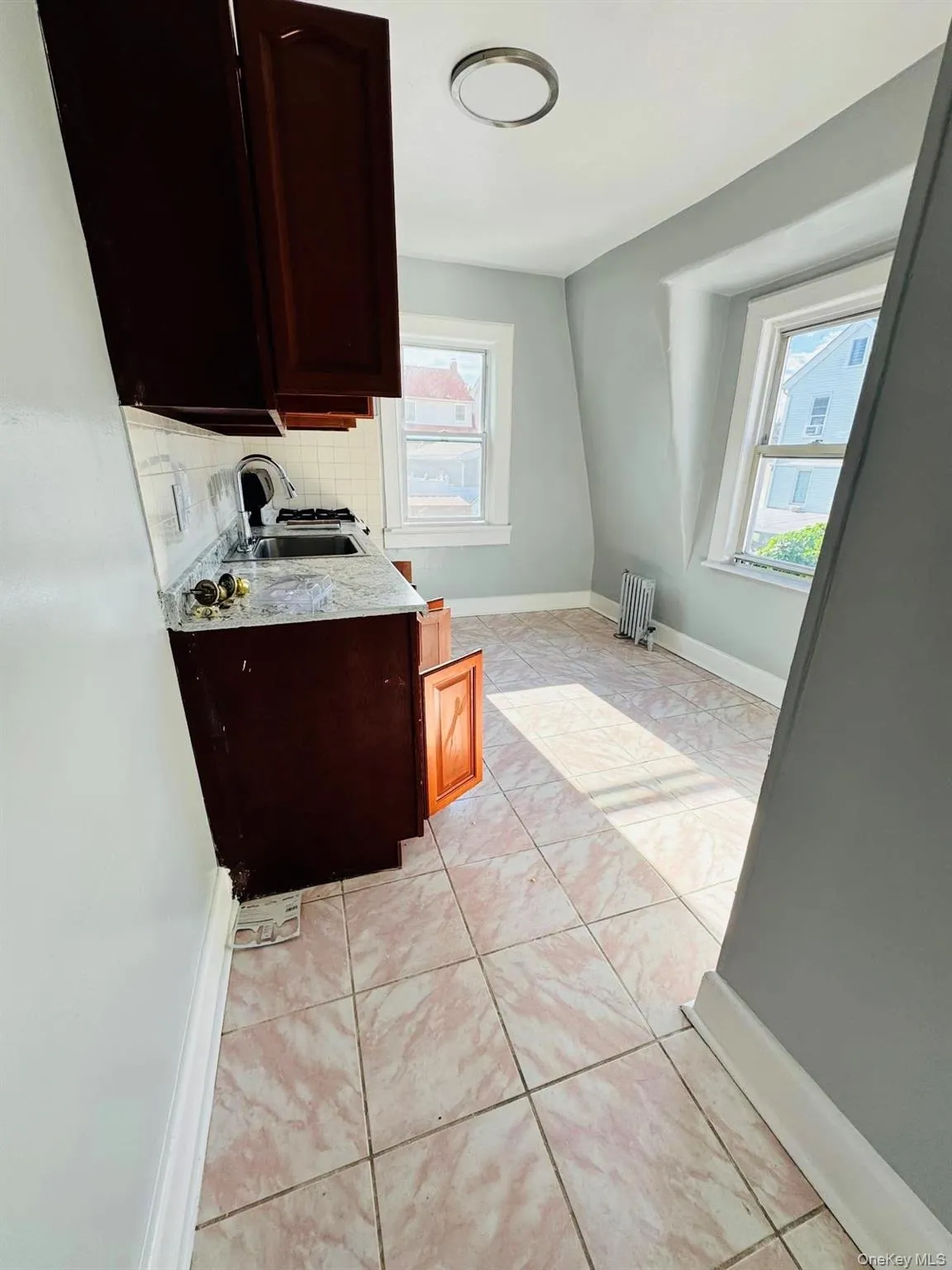 89-10 182nd Street, New York, NY, 3 Bedrooms Bedrooms, 6 Rooms Rooms,1 BathroomBathrooms,Residential Lease,For Rent,182nd,0,1048224 89-10 182nd Street, New York, NY, 3 Bedrooms Bedrooms, 6 Rooms Rooms,1 BathroomBathrooms,Residential Lease,For Rent,182nd,0,1048224