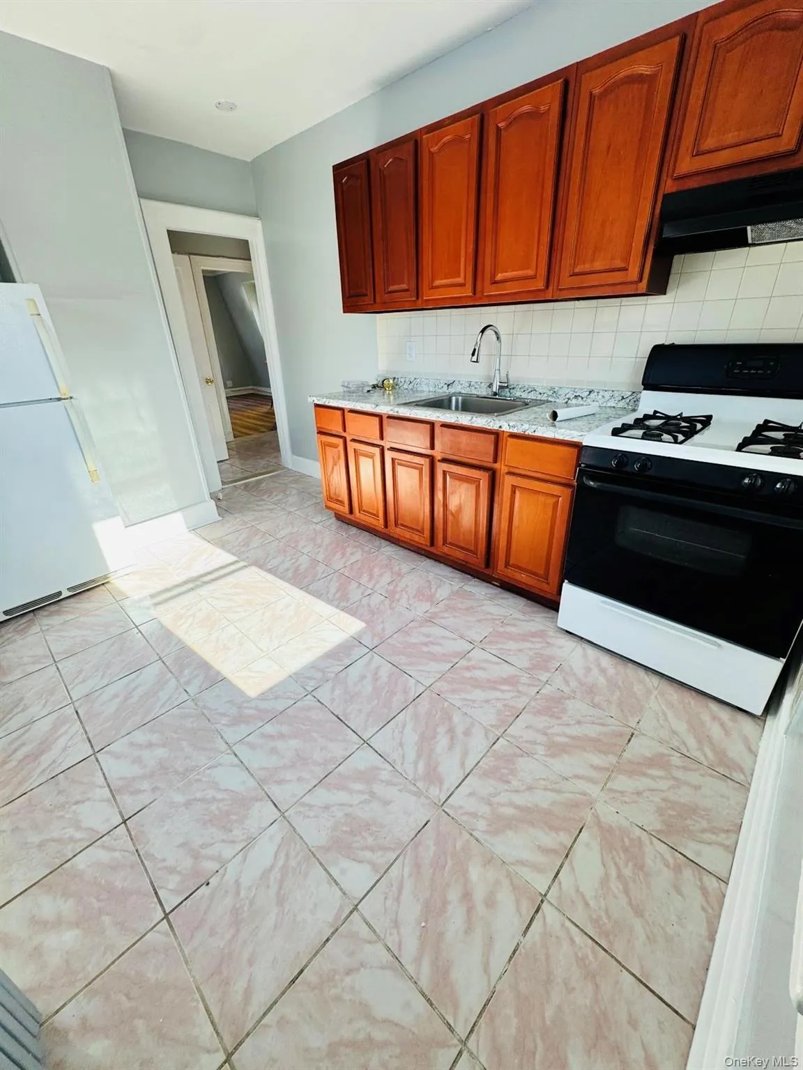89-10 182nd Street, New York, NY, 3 Bedrooms Bedrooms, 6 Rooms Rooms,1 BathroomBathrooms,Residential Lease,For Rent,182nd,0,1048224 89-10 182nd Street, New York, NY, 3 Bedrooms Bedrooms, 6 Rooms Rooms,1 BathroomBathrooms,Residential Lease,For Rent,182nd,0,1048224