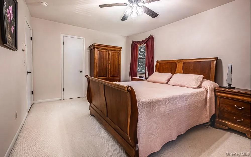 8 Caroline Drive, Wappinger, NY, 3 Bedrooms Bedrooms, 8 Rooms Rooms,2 BathroomsBathrooms,Residential,For Rent,Caroline,0,1048227 8 Caroline Drive, Wappinger, NY, 3 Bedrooms Bedrooms, 8 Rooms Rooms,2 BathroomsBathrooms,Residential,For Rent,Caroline,0,1048227