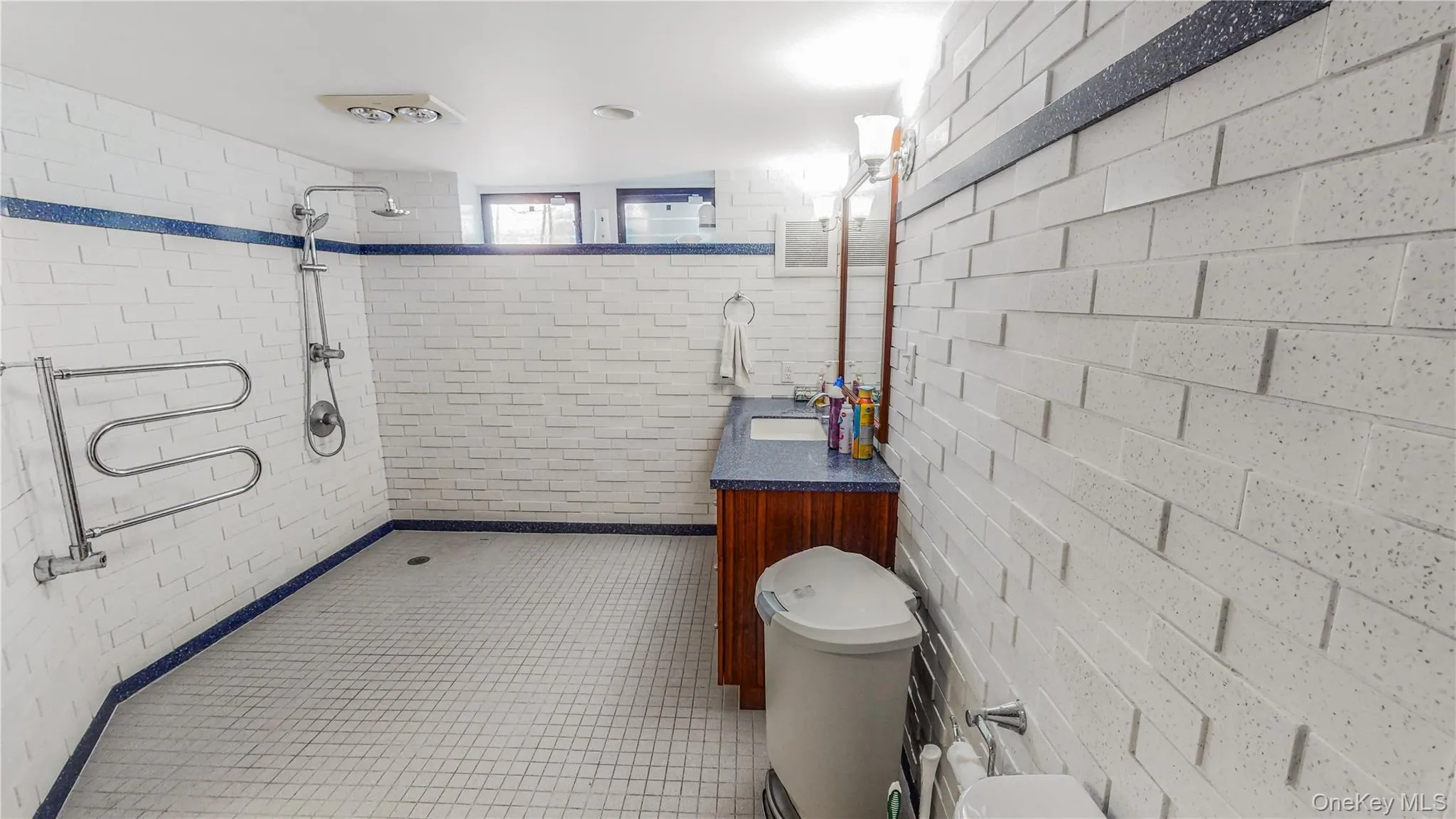 64-53 82nd Place, New York, NY, 3 Bedrooms Bedrooms, 6 Rooms Rooms,2 BathroomsBathrooms,Residential,For Rent,82nd,0,1048228 64-53 82nd Place, New York, NY, 3 Bedrooms Bedrooms, 6 Rooms Rooms,2 BathroomsBathrooms,Residential,For Rent,82nd,0,1048228
