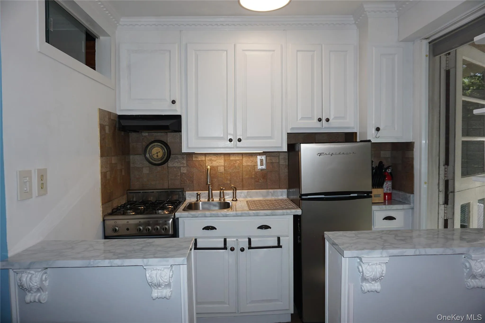 385 Mc Lean Avenue, Yonkers, NY, 2 Rooms Rooms,1 BathroomBathrooms,Residential,For Rent,Mc Lean,0,1048231 385 Mc Lean Avenue, Yonkers, NY, 2 Rooms Rooms,1 BathroomBathrooms,Residential,For Rent,Mc Lean,0,1048231