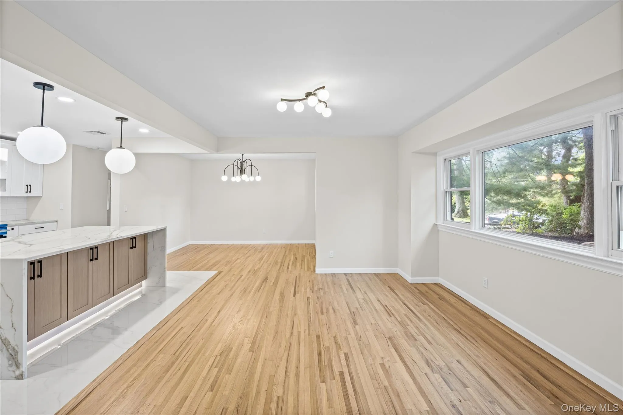 14 Camelot Lane, Brookhaven, NY, 4 Bedrooms Bedrooms, 9 Rooms Rooms,3 BathroomsBathrooms,Residential,For Rent,Camelot,0,1048233 14 Camelot Lane, Brookhaven, NY, 4 Bedrooms Bedrooms, 9 Rooms Rooms,3 BathroomsBathrooms,Residential,For Rent,Camelot,0,1048233