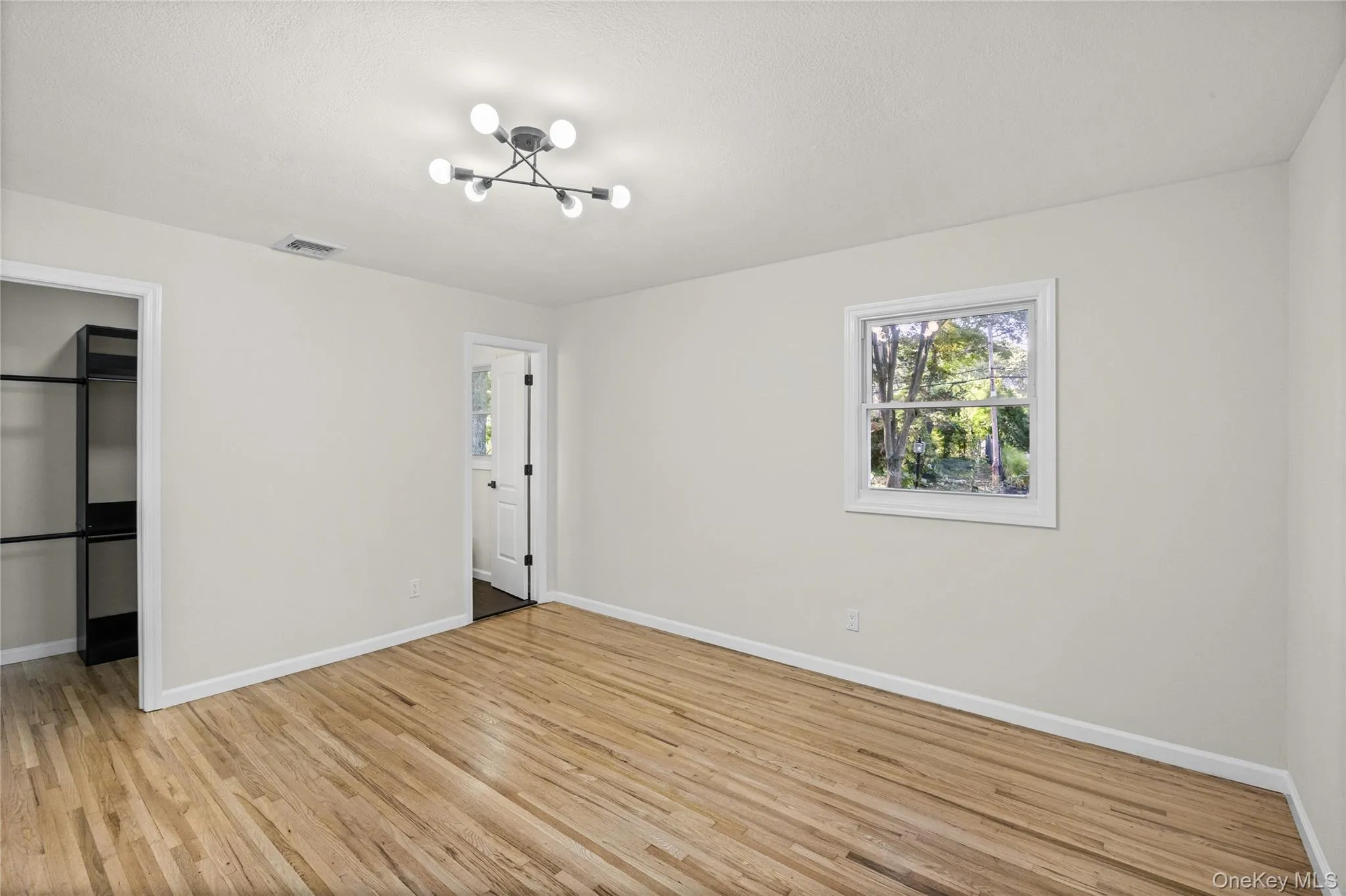 14 Camelot Lane, Brookhaven, NY, 4 Bedrooms Bedrooms, 9 Rooms Rooms,3 BathroomsBathrooms,Residential,For Rent,Camelot,0,1048233 14 Camelot Lane, Brookhaven, NY, 4 Bedrooms Bedrooms, 9 Rooms Rooms,3 BathroomsBathrooms,Residential,For Rent,Camelot,0,1048233