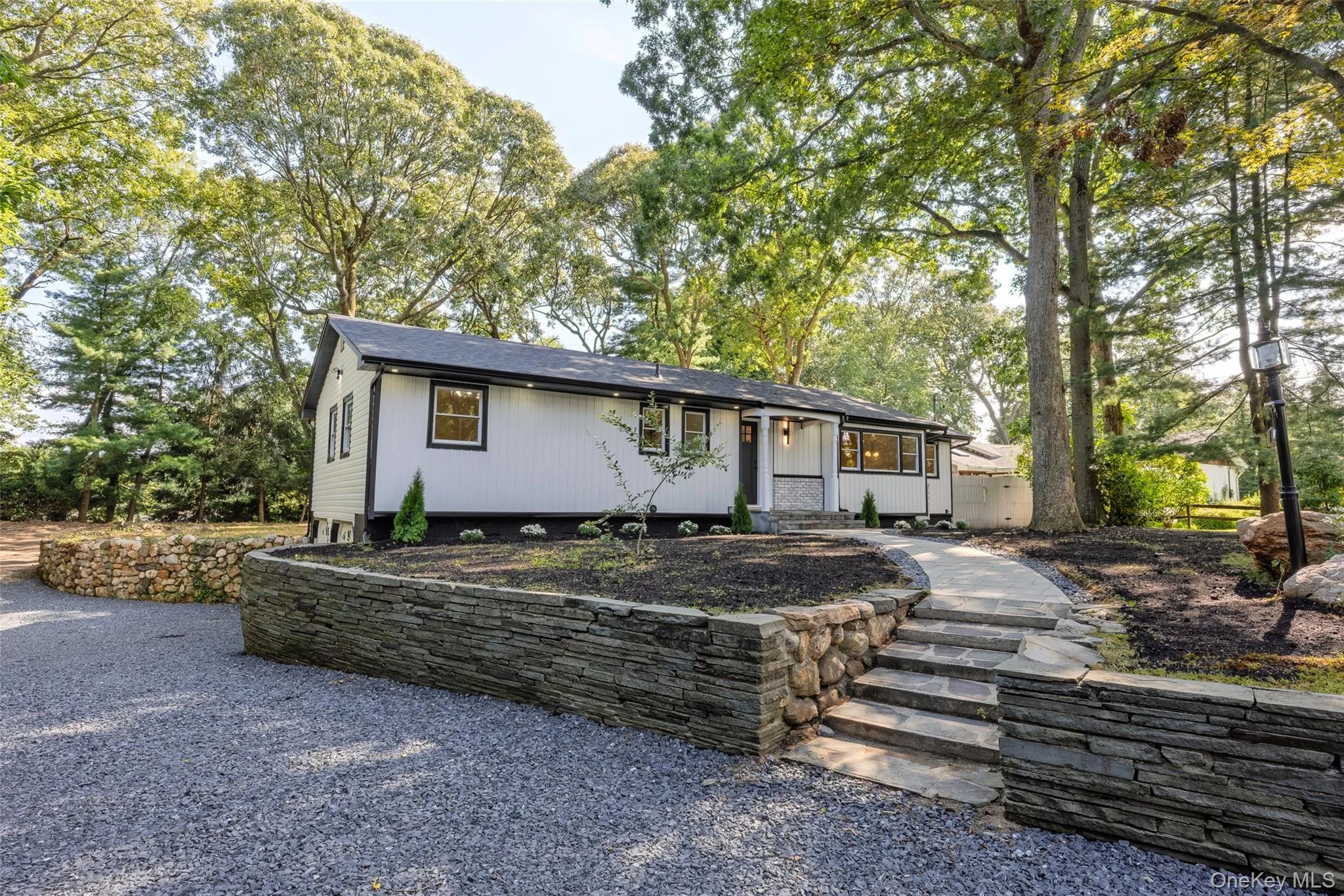 14 Camelot Lane, Brookhaven, NY, 4 Bedrooms Bedrooms, 9 Rooms Rooms,3 BathroomsBathrooms,Residential,For Rent,Camelot,0,1048233 14 Camelot Lane, Brookhaven, NY, 4 Bedrooms Bedrooms, 9 Rooms Rooms,3 BathroomsBathrooms,Residential,For Rent,Camelot,0,1048233
