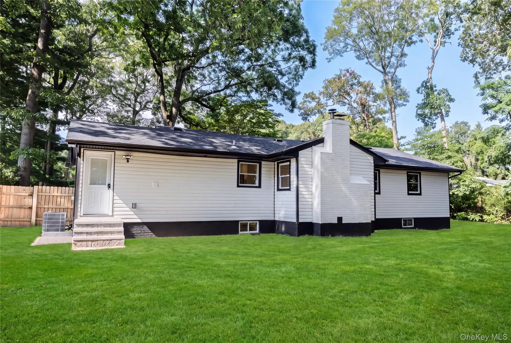 14 Camelot Lane, Brookhaven, NY, 4 Bedrooms Bedrooms, 9 Rooms Rooms,3 BathroomsBathrooms,Residential,For Rent,Camelot,0,1048233 14 Camelot Lane, Brookhaven, NY, 4 Bedrooms Bedrooms, 9 Rooms Rooms,3 BathroomsBathrooms,Residential,For Rent,Camelot,0,1048233
