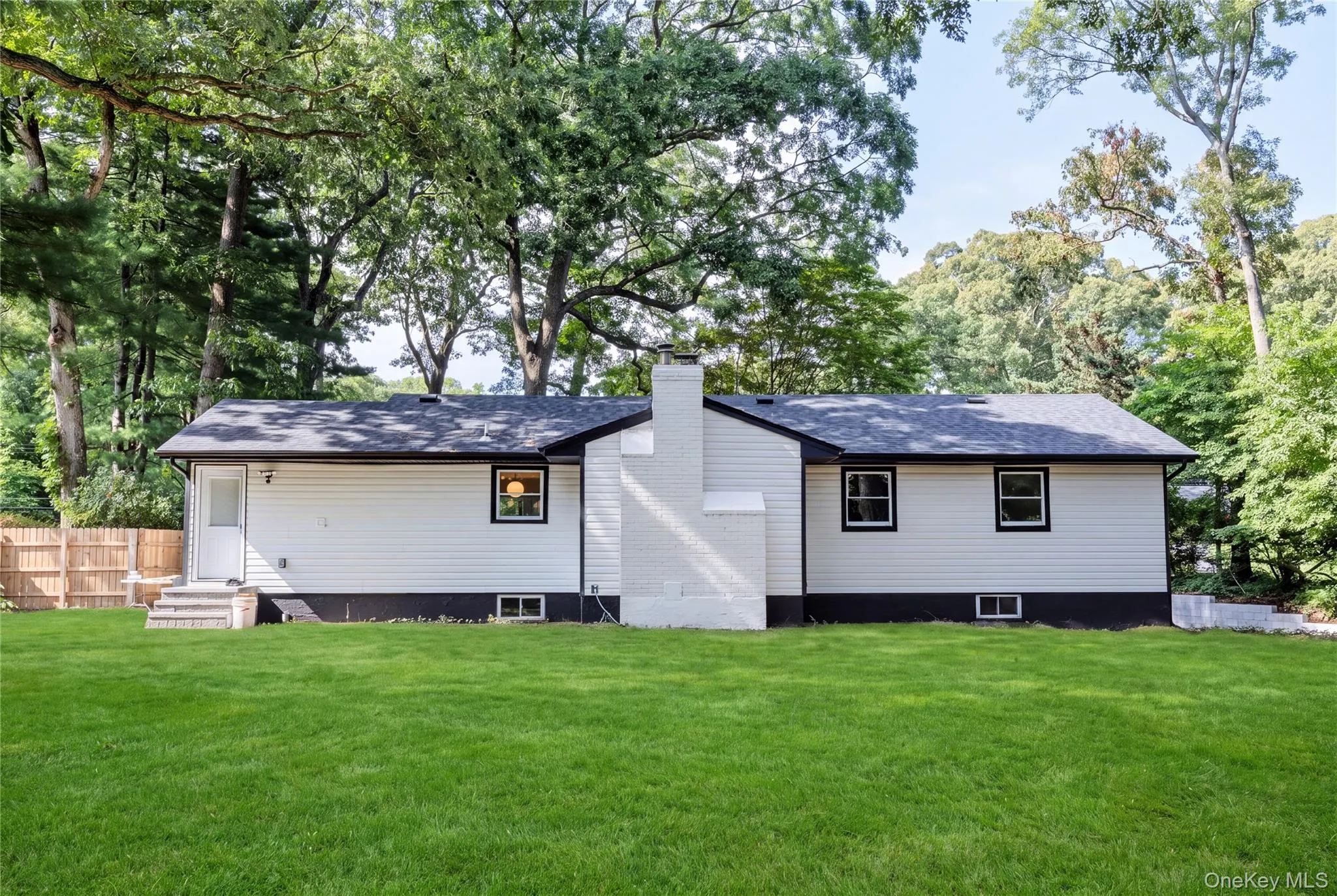 14 Camelot Lane, Brookhaven, NY, 4 Bedrooms Bedrooms, 9 Rooms Rooms,3 BathroomsBathrooms,Residential,For Rent,Camelot,0,1048233 14 Camelot Lane, Brookhaven, NY, 4 Bedrooms Bedrooms, 9 Rooms Rooms,3 BathroomsBathrooms,Residential,For Rent,Camelot,0,1048233