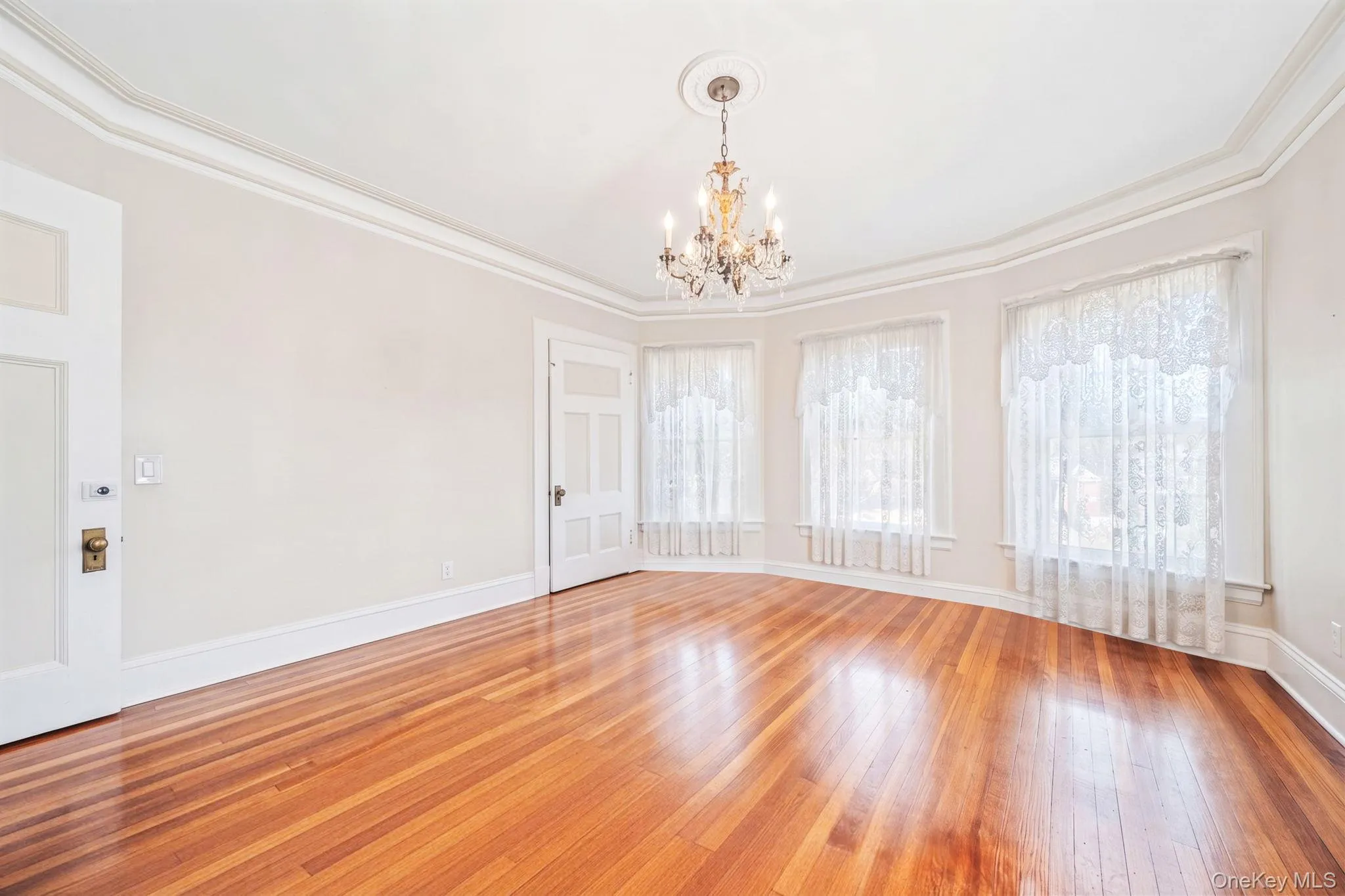 436 Bay Avenue, Brookhaven, NY, 7 Bedrooms Bedrooms, 10 Rooms Rooms,3 BathroomsBathrooms,Residential,For Rent,Bay,0,1048236 436 Bay Avenue, Brookhaven, NY, 7 Bedrooms Bedrooms, 10 Rooms Rooms,3 BathroomsBathrooms,Residential,For Rent,Bay,0,1048236