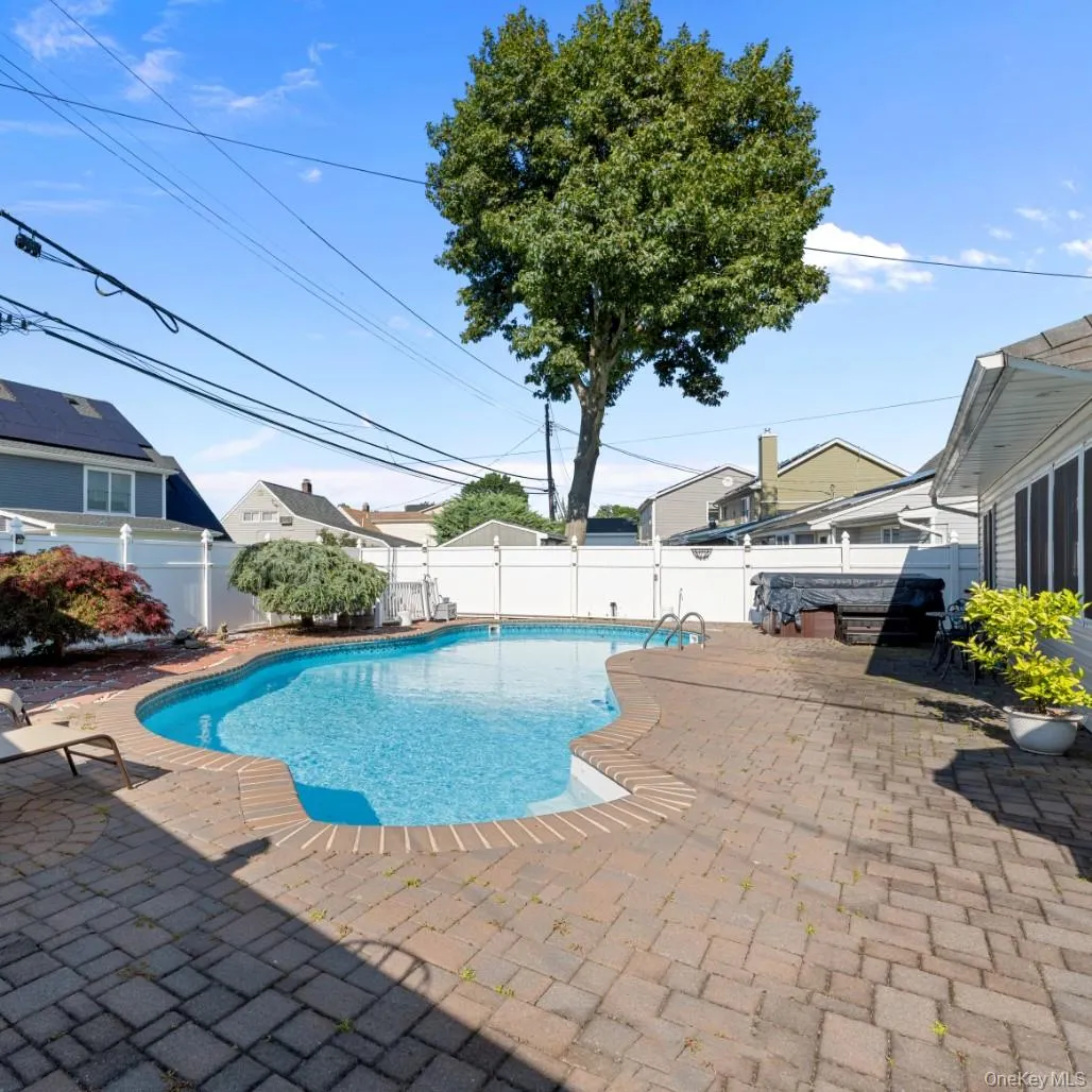 27 Eden Lane, Hempstead, NY, 4 Bedrooms Bedrooms, 8 Rooms Rooms,2 BathroomsBathrooms,Residential,For Rent,Eden,0,1048237 27 Eden Lane, Hempstead, NY, 4 Bedrooms Bedrooms, 8 Rooms Rooms,2 BathroomsBathrooms,Residential,For Rent,Eden,0,1048237
