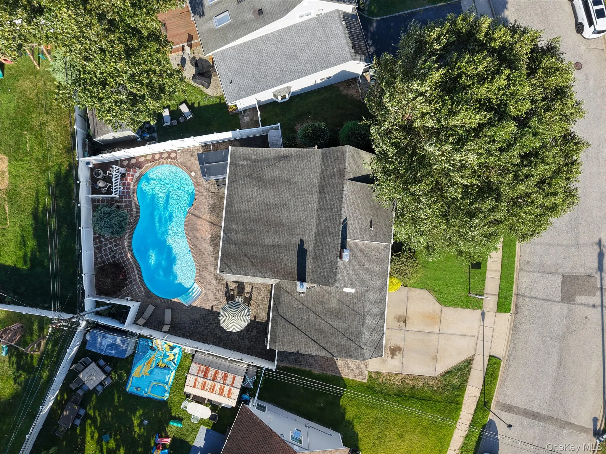 27 Eden Lane, Hempstead, NY, 4 Bedrooms Bedrooms, 8 Rooms Rooms,2 BathroomsBathrooms,Residential,For Rent,Eden,0,1048237 27 Eden Lane, Hempstead, NY, 4 Bedrooms Bedrooms, 8 Rooms Rooms,2 BathroomsBathrooms,Residential,For Rent,Eden,0,1048237