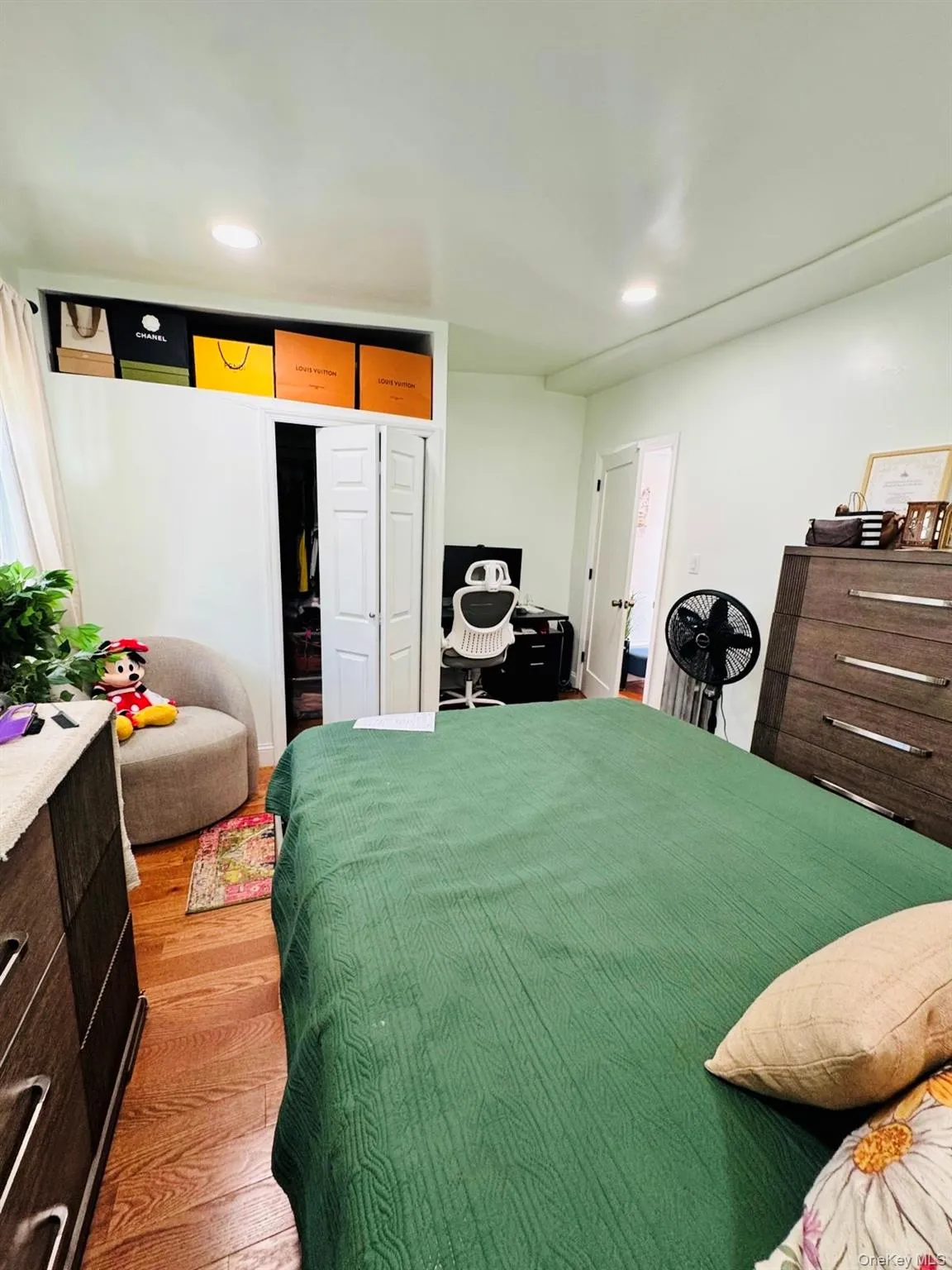 192-14 109th Avenue, New York, NY, 3 Bedrooms Bedrooms, 7 Rooms Rooms,2 BathroomsBathrooms,Residential Lease,For Rent,109th,0,1048242 192-14 109th Avenue, New York, NY, 3 Bedrooms Bedrooms, 7 Rooms Rooms,2 BathroomsBathrooms,Residential Lease,For Rent,109th,0,1048242