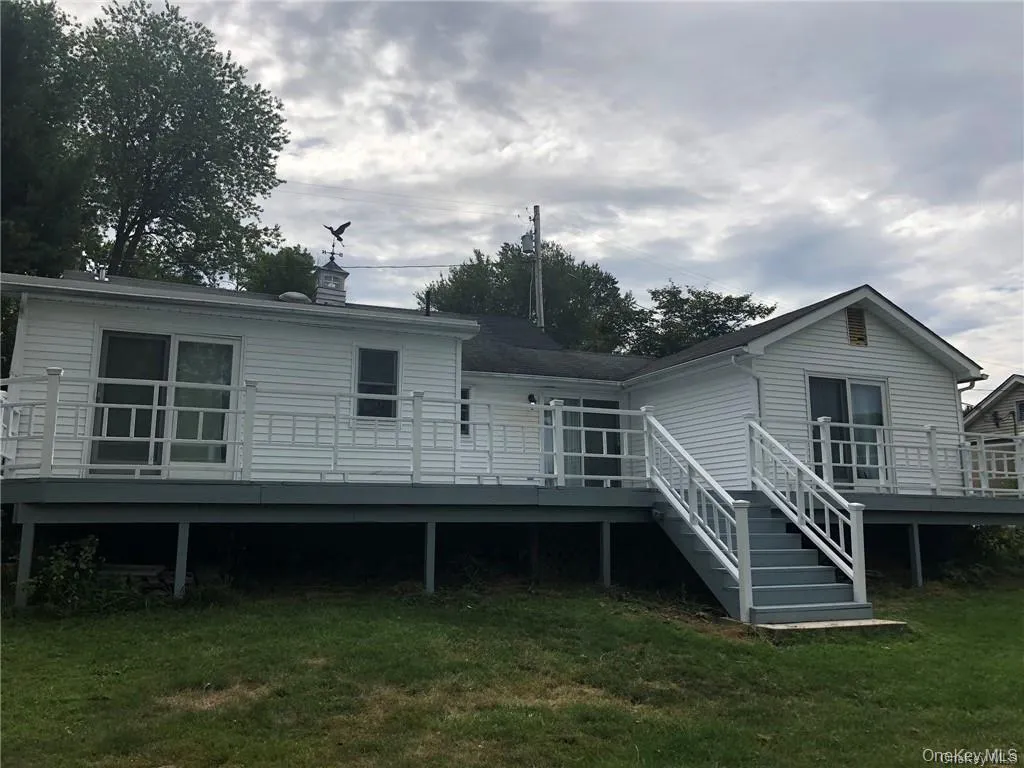 17 Brookside Road, Monroe, NY, 3 Bedrooms Bedrooms, 7 Rooms Rooms,2 BathroomsBathrooms,Residential Lease,For Rent,Brookside,0,1048245 17 Brookside Road, Monroe, NY, 3 Bedrooms Bedrooms, 7 Rooms Rooms,2 BathroomsBathrooms,Residential Lease,For Rent,Brookside,0,1048245