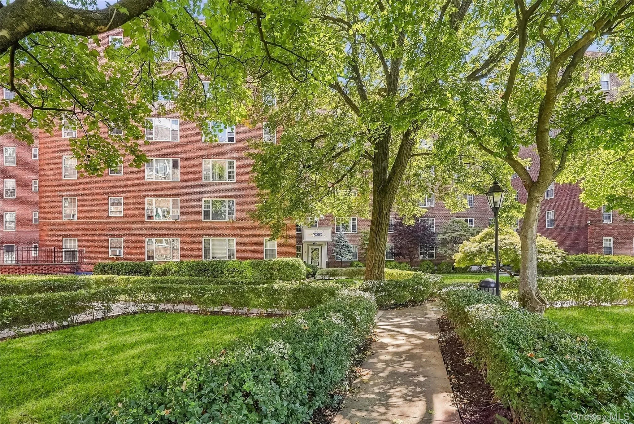 220 Pelham Road, New Rochelle, NY, 1 Bedroom Bedrooms, 3 Rooms Rooms,1 BathroomBathrooms,Residential Lease,For Rent,Pelham,0,1048246 220 Pelham Road, New Rochelle, NY, 1 Bedroom Bedrooms, 3 Rooms Rooms,1 BathroomBathrooms,Residential Lease,For Rent,Pelham,0,1048246