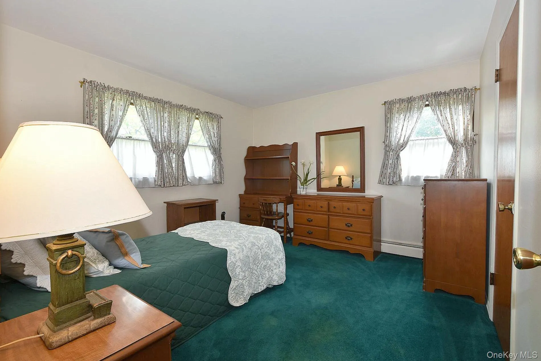 11 Whig Court, Islip, NY, 3 Bedrooms Bedrooms, 6 Rooms Rooms,1 BathroomBathrooms,Residential,For Rent,Whig,0,1048248 11 Whig Court, Islip, NY, 3 Bedrooms Bedrooms, 6 Rooms Rooms,1 BathroomBathrooms,Residential,For Rent,Whig,0,1048248