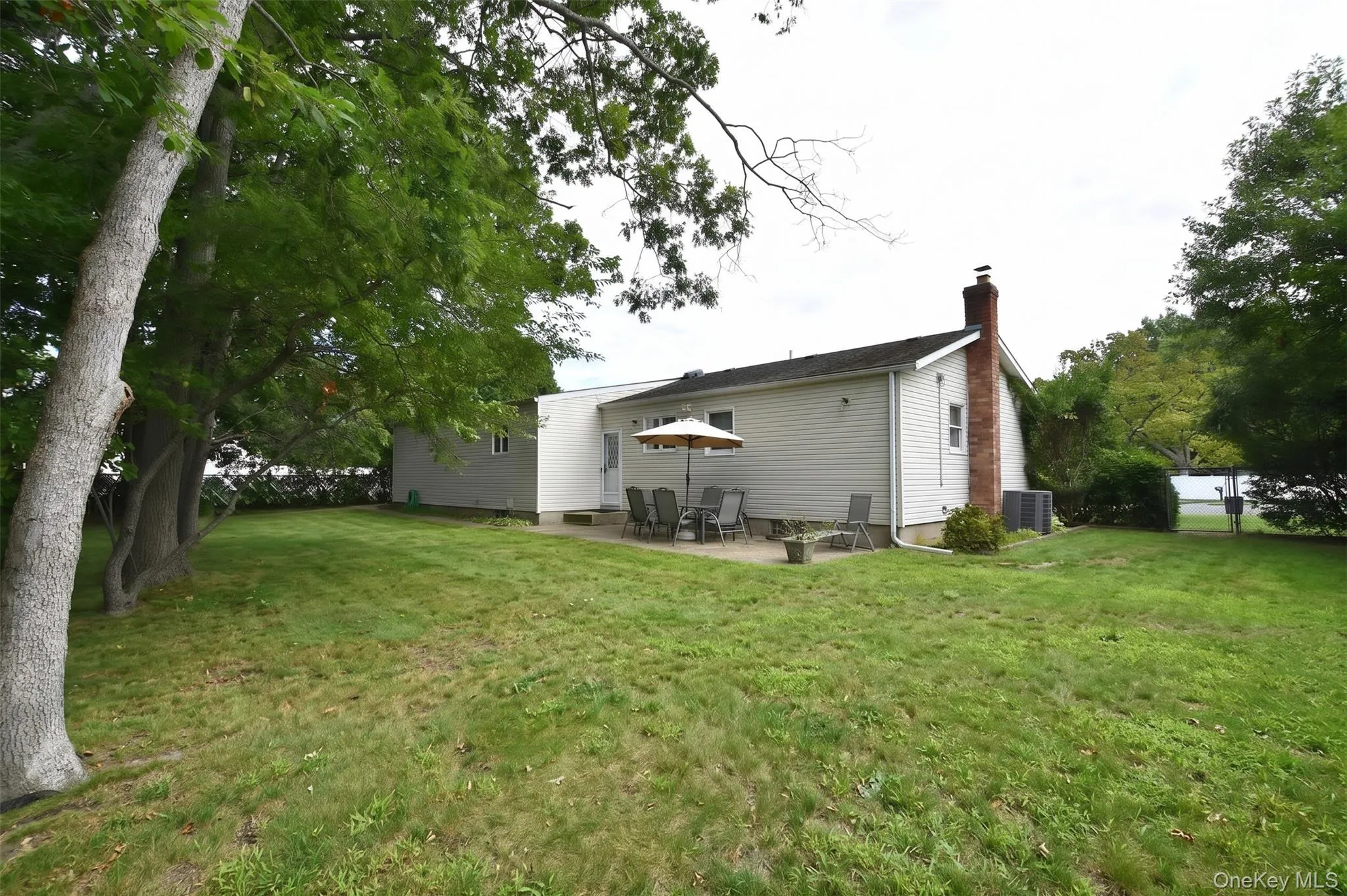 11 Whig Court, Islip, NY, 3 Bedrooms Bedrooms, 6 Rooms Rooms,1 BathroomBathrooms,Residential,For Rent,Whig,0,1048248 11 Whig Court, Islip, NY, 3 Bedrooms Bedrooms, 6 Rooms Rooms,1 BathroomBathrooms,Residential,For Rent,Whig,0,1048248