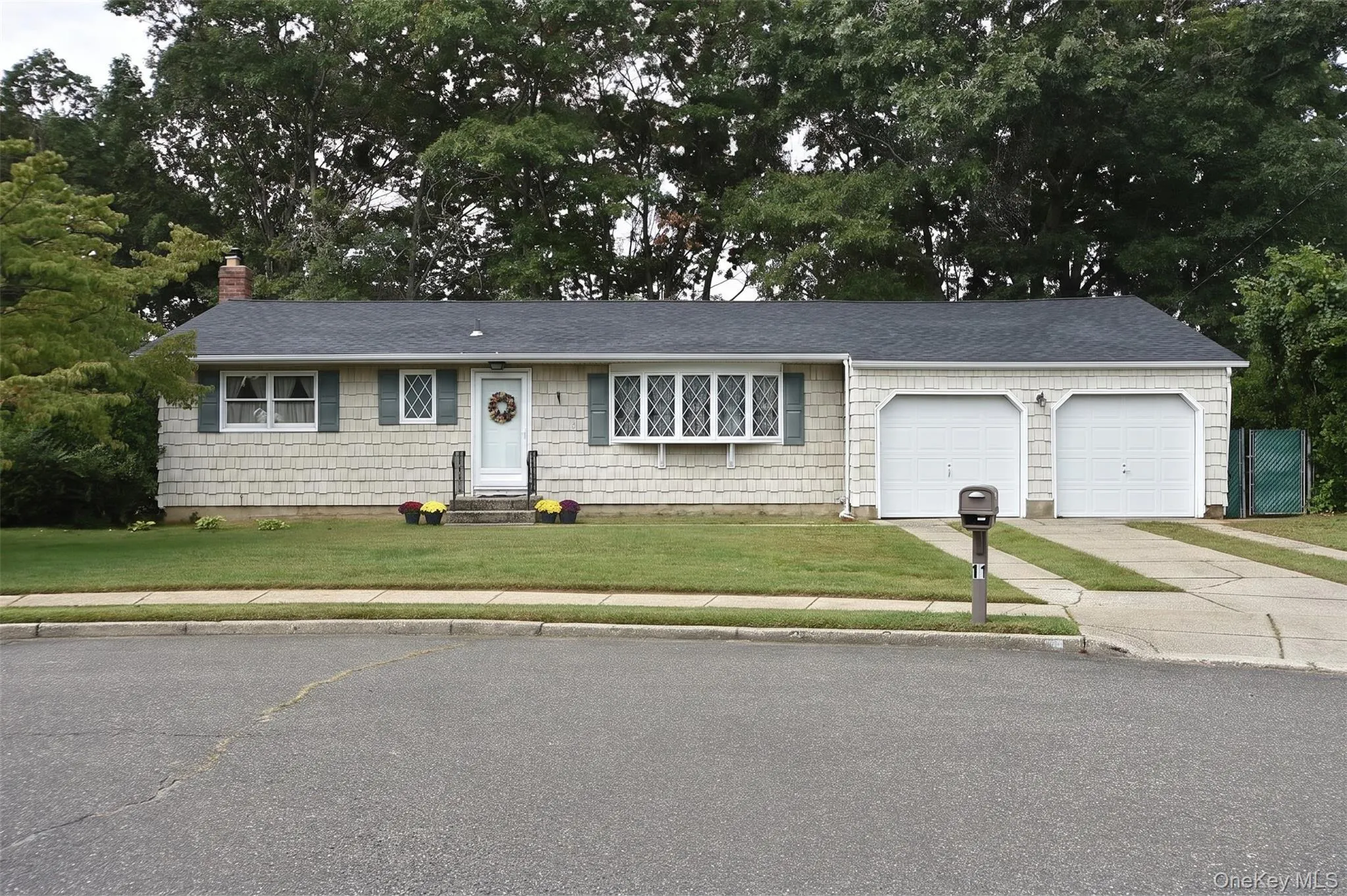 11 Whig Court, Islip, NY, 3 Bedrooms Bedrooms, 6 Rooms Rooms,1 BathroomBathrooms,Residential,For Rent,Whig,0,1048248 11 Whig Court, Islip, NY, 3 Bedrooms Bedrooms, 6 Rooms Rooms,1 BathroomBathrooms,Residential,For Rent,Whig,0,1048248