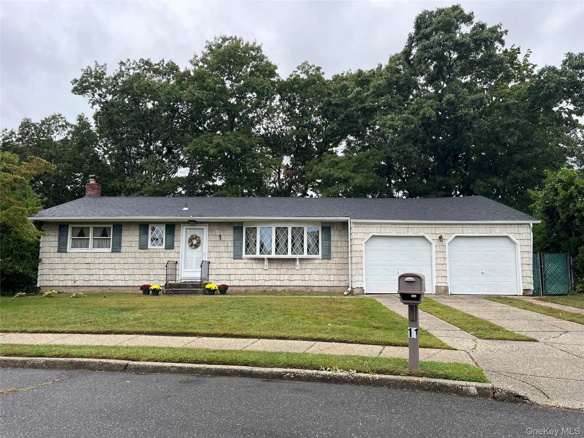 11 Whig Court, Islip, NY, 3 Bedrooms Bedrooms, 6 Rooms Rooms,1 BathroomBathrooms,Residential,For Rent,Whig,0,1048248 11 Whig Court, Islip, NY, 3 Bedrooms Bedrooms, 6 Rooms Rooms,1 BathroomBathrooms,Residential,For Rent,Whig,0,1048248