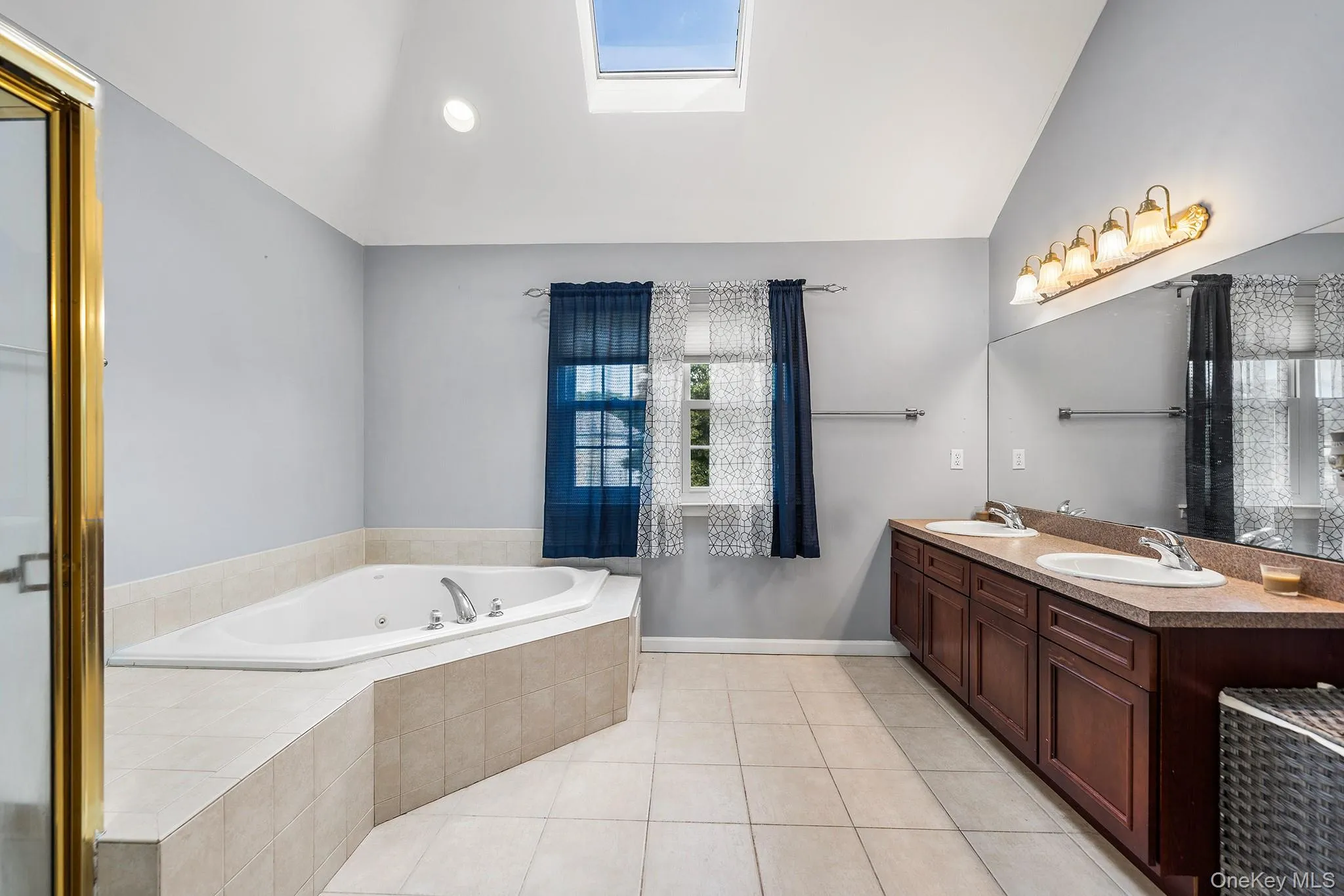 51 Jordan Drive, Brookhaven, NY, 4 Bedrooms Bedrooms, 13 Rooms Rooms,3 BathroomsBathrooms,Residential,For Rent,Jordan,0,1048249 51 Jordan Drive, Brookhaven, NY, 4 Bedrooms Bedrooms, 13 Rooms Rooms,3 BathroomsBathrooms,Residential,For Rent,Jordan,0,1048249